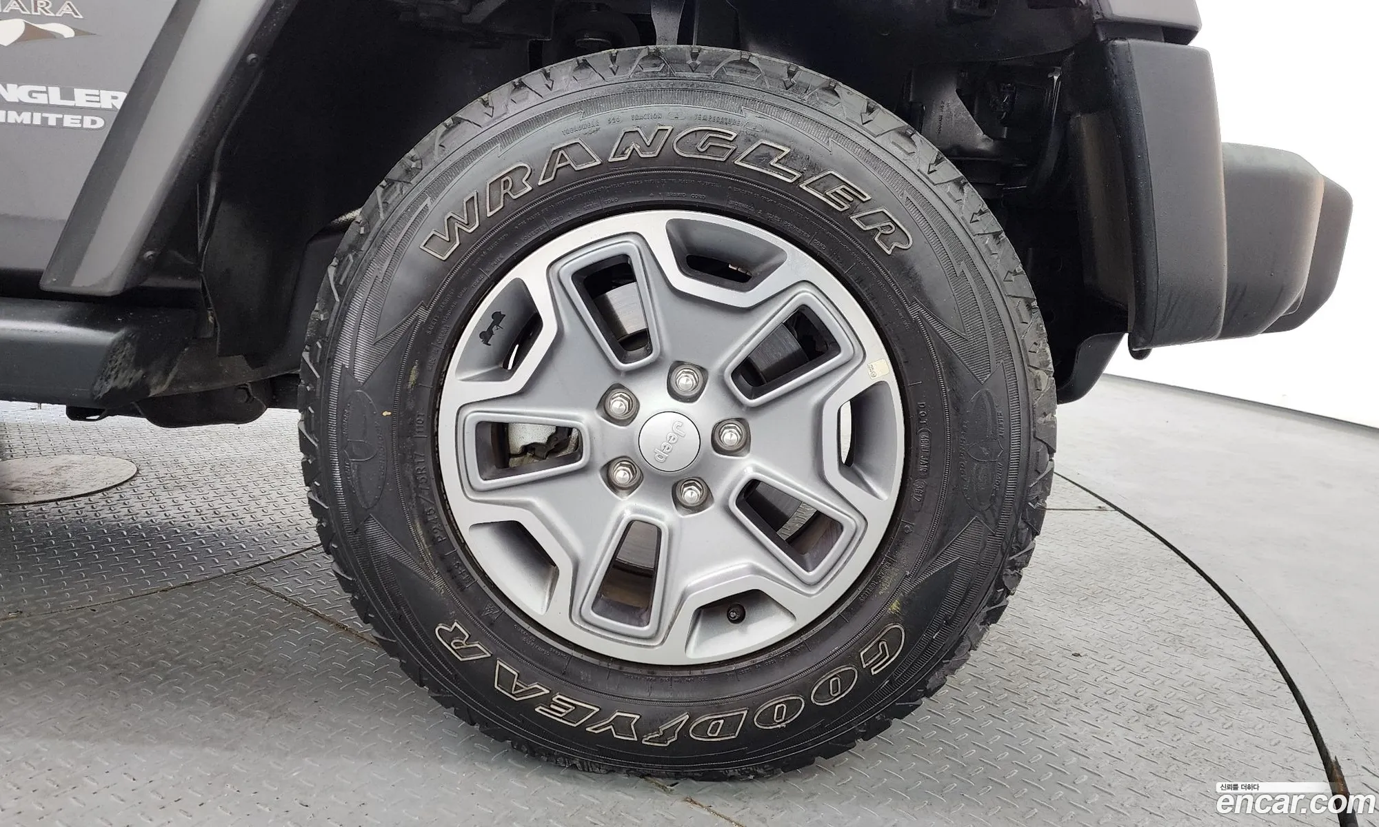 Jeep Wrangler 2017 1C4HJWEGXHL753196 — 9