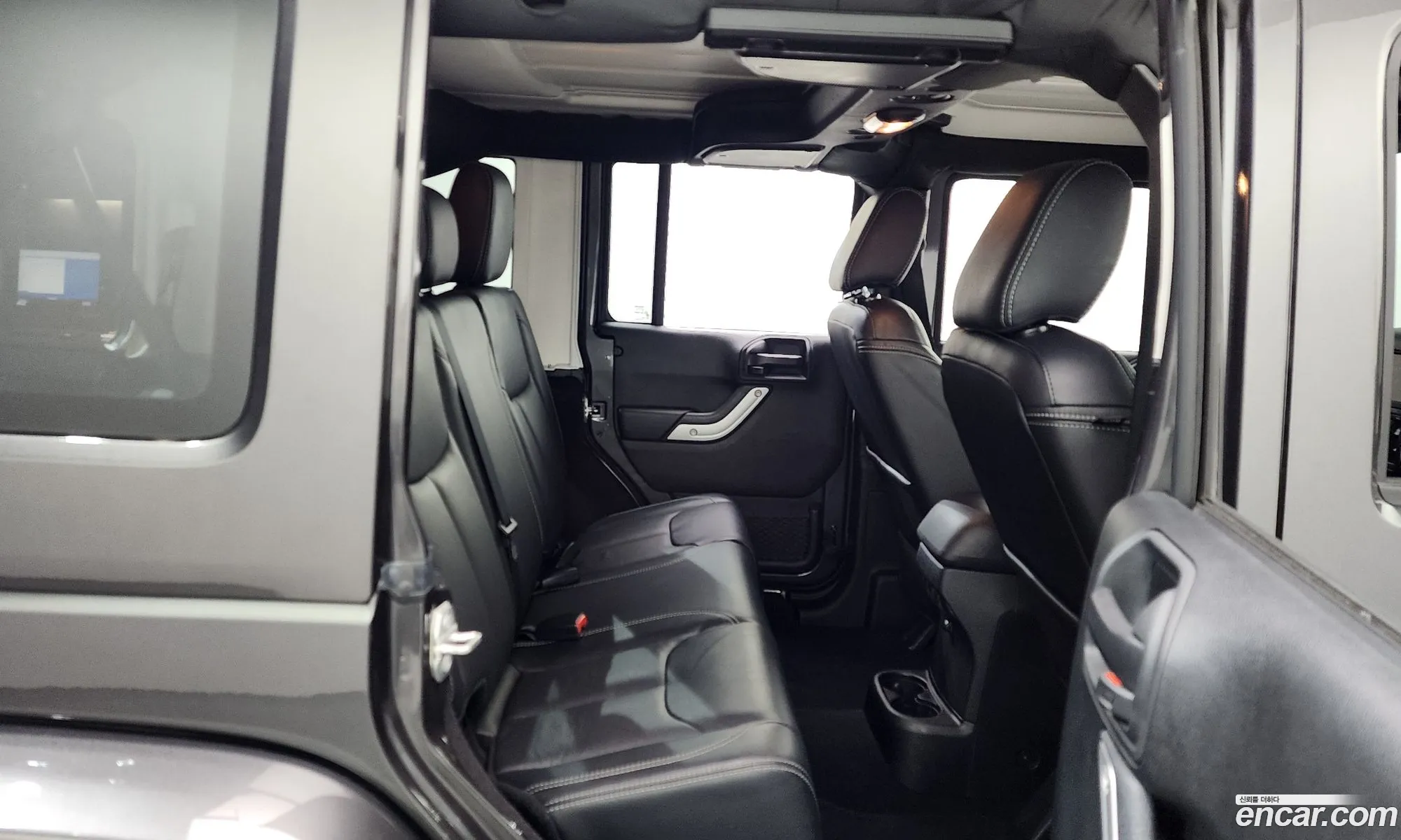 Jeep Wrangler 2017 1C4HJWEGXHL753196 — 3