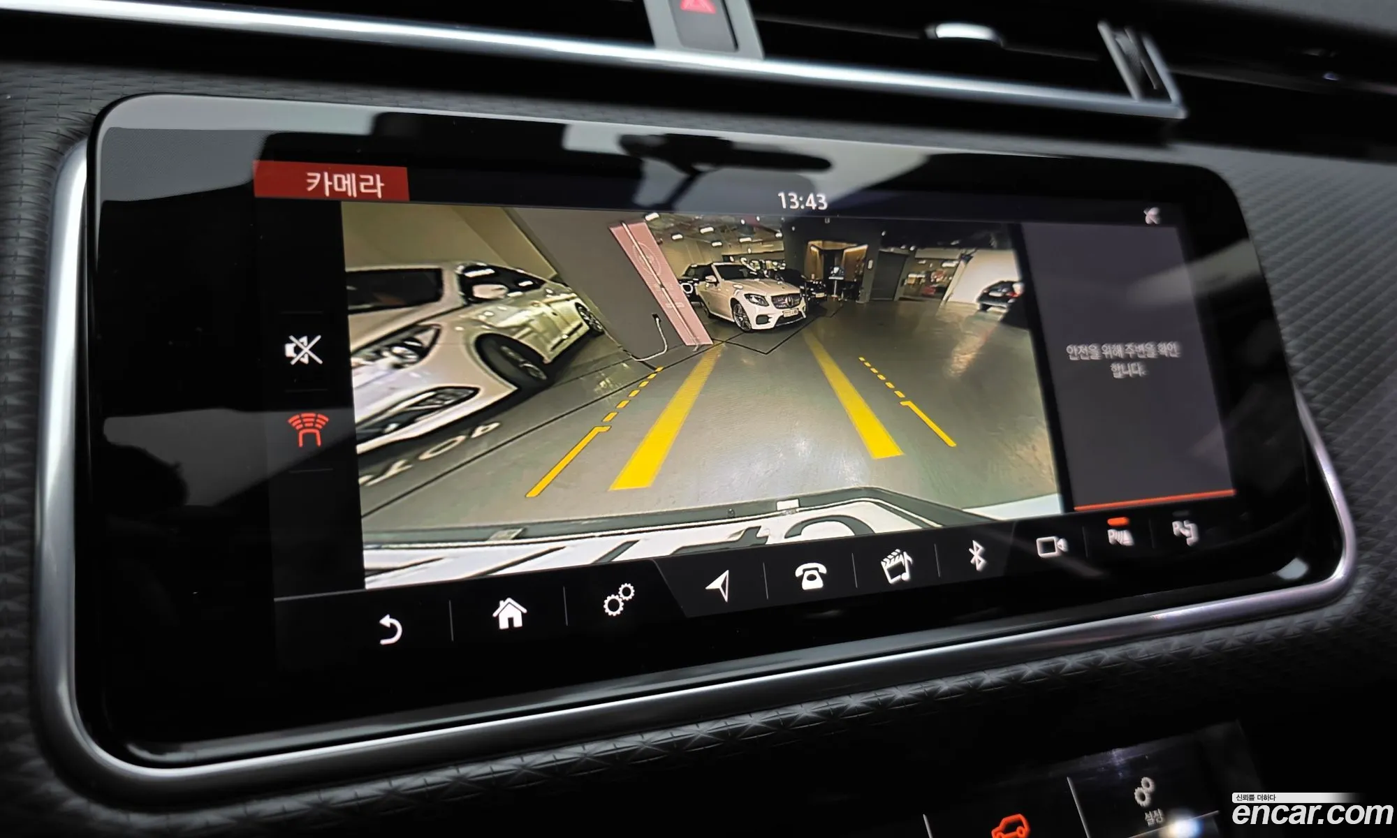Land Rover Range Rover Velar 2019 — 19