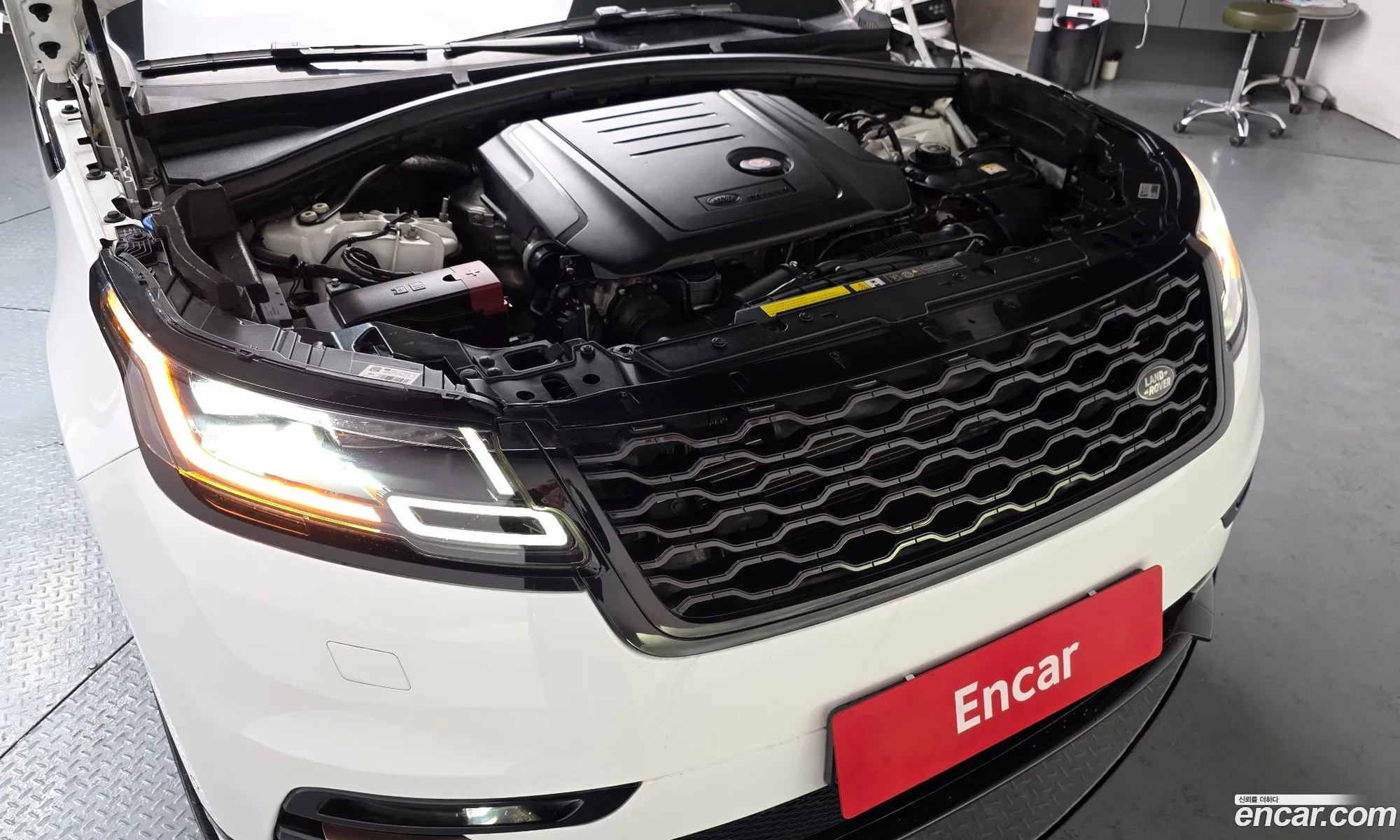 Land Rover Range Rover Velar 2019 — 15
