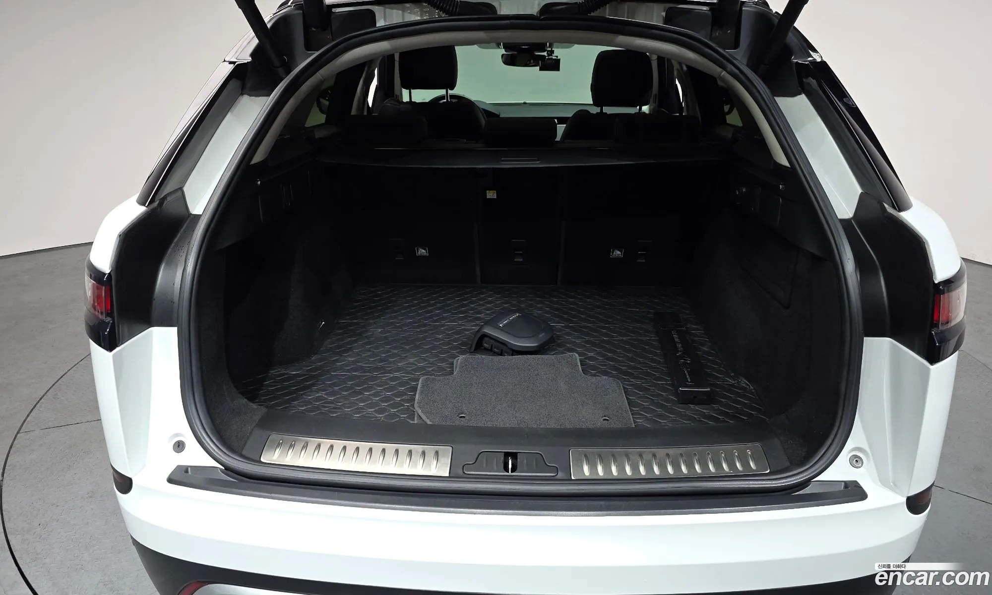 Land Rover Range Rover Velar 2019 — 20