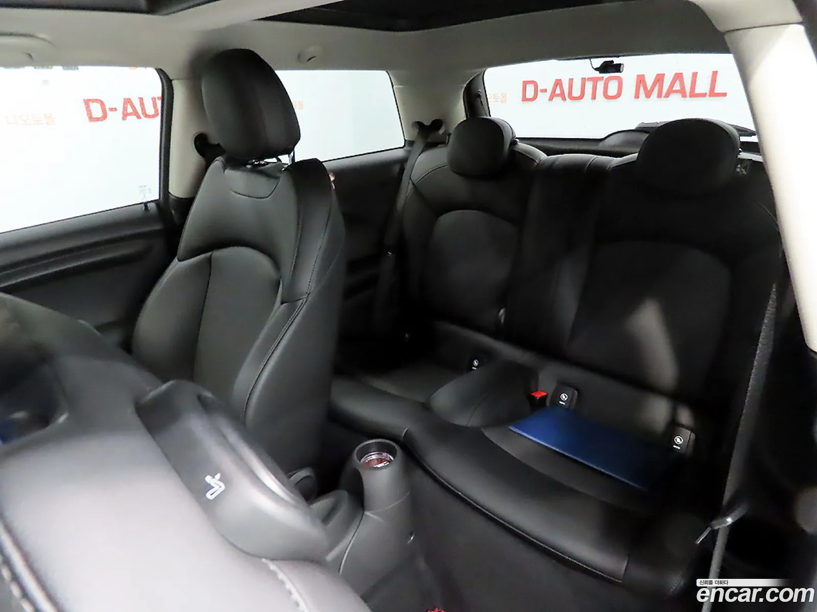 Mini Cooper D 2017 — 5