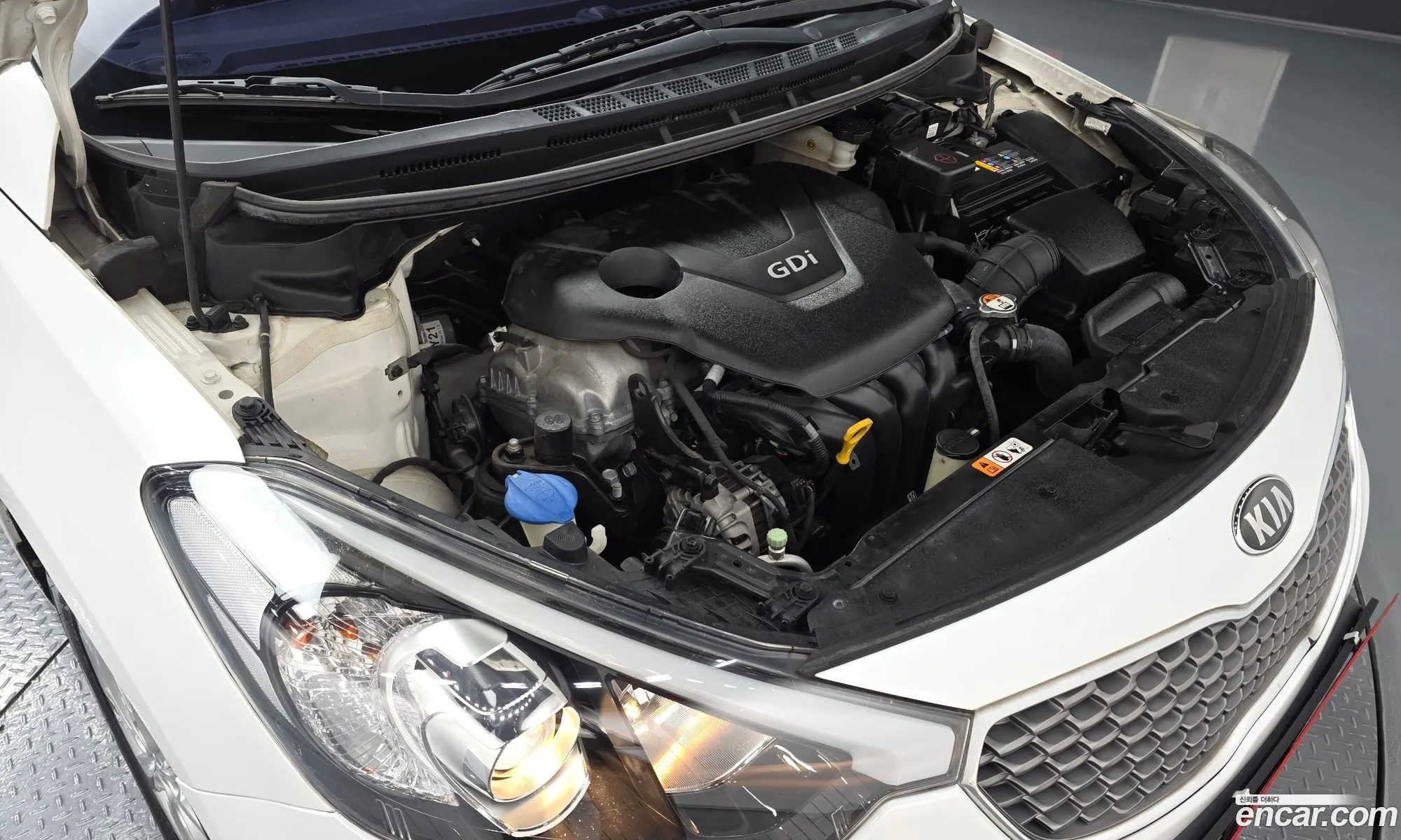 Kia K3 2013 — 13