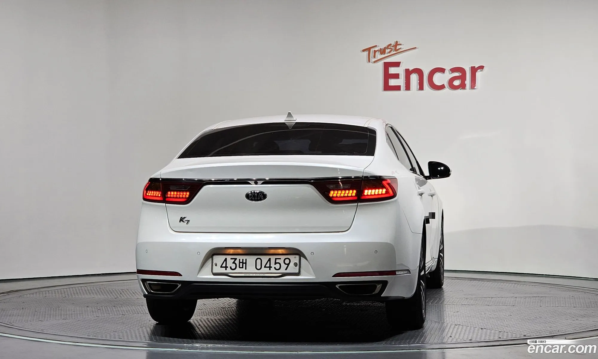 Kia K7 2016 — 11