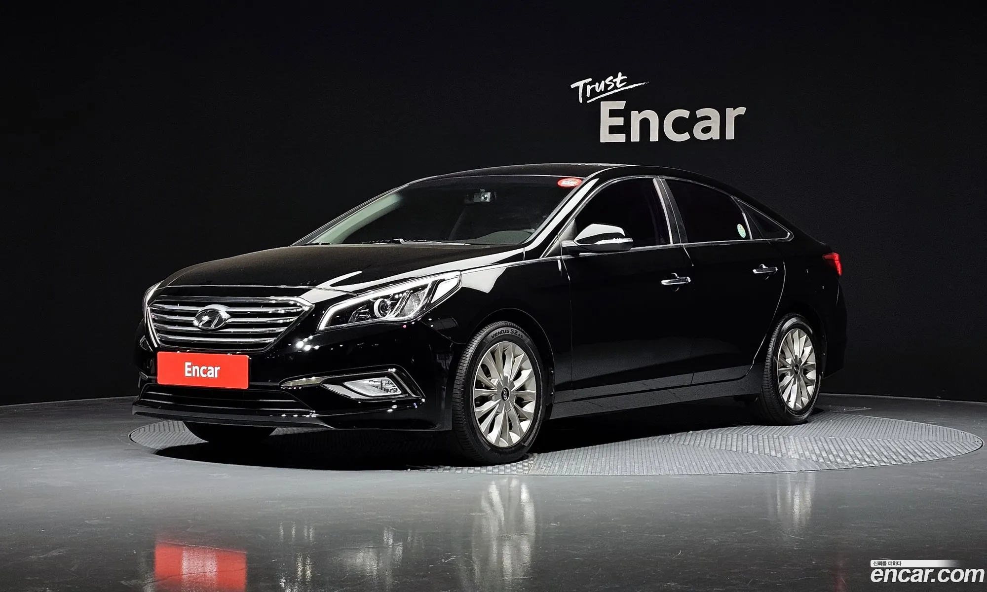 Hyundai LF Sonata 2014 — 17
