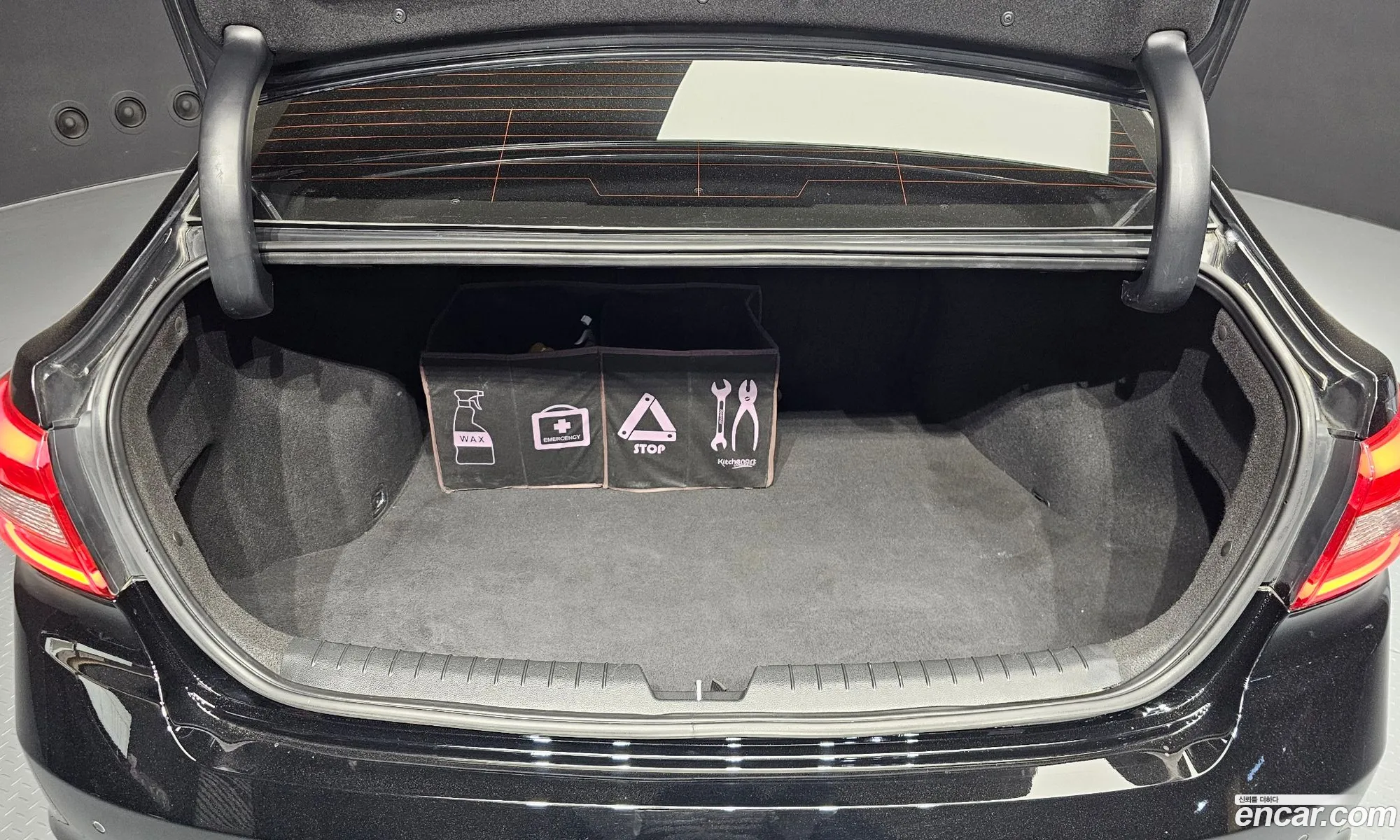 Hyundai LF Sonata 2014 — 13