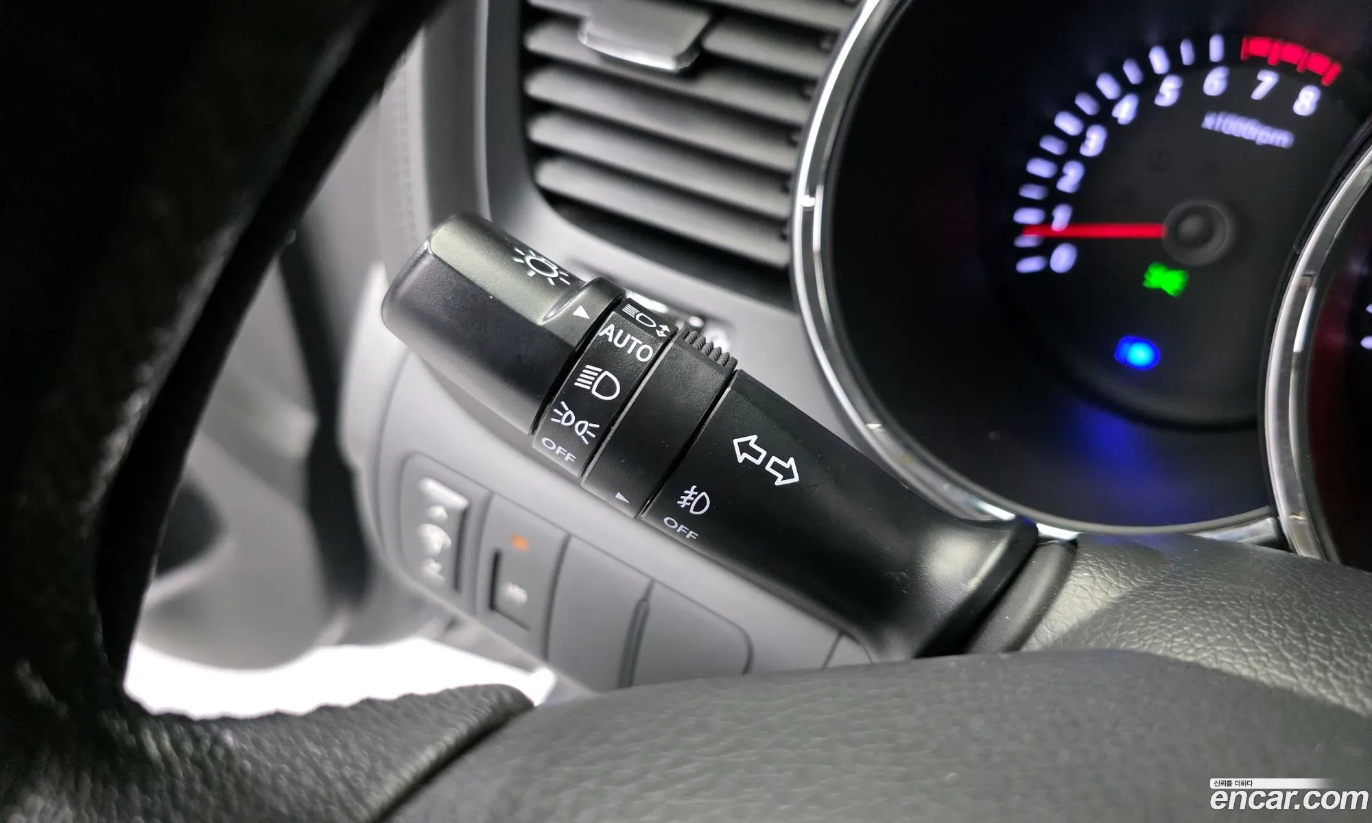 Kia K5 2010 — 6