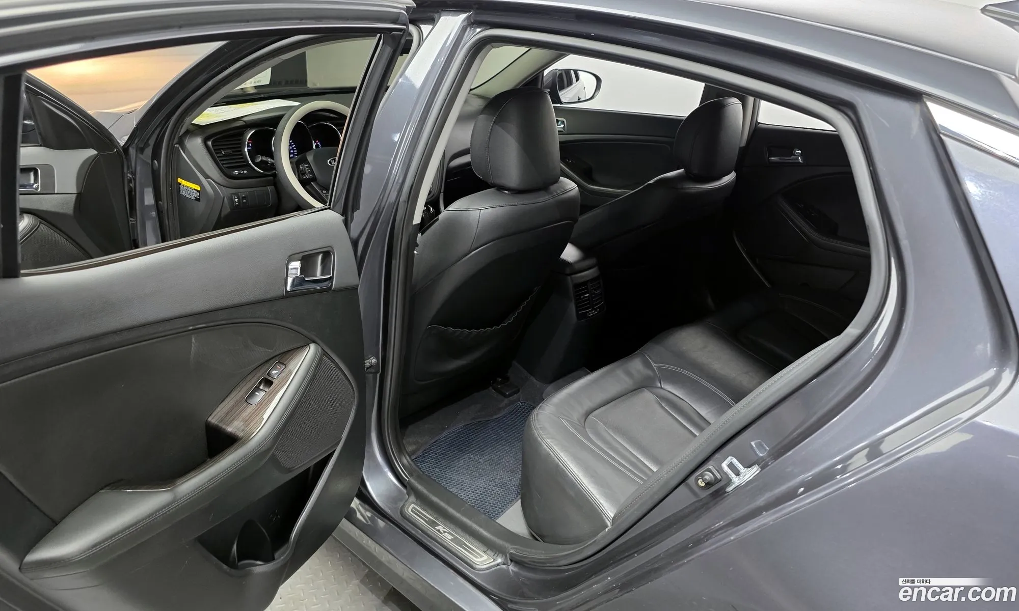 Kia K5 2010 — 10