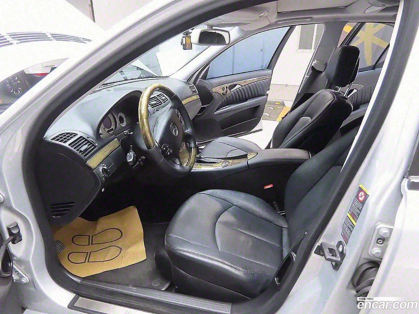 Mercedes-Benz E-Class W211 2008 — 5