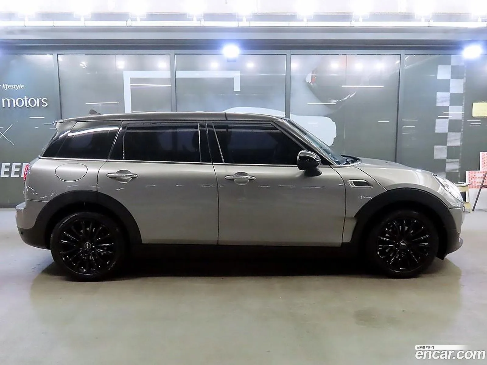 Mini Cooper Clubman 2018 — 12
