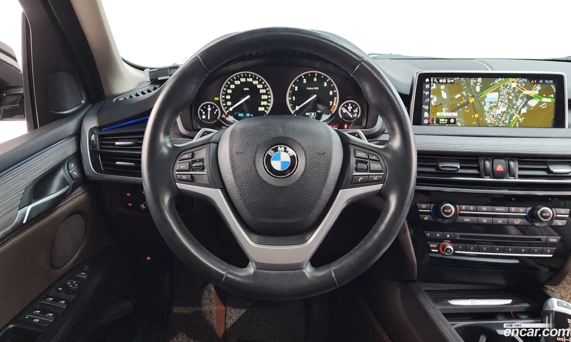 BMW X5 2018 — 11