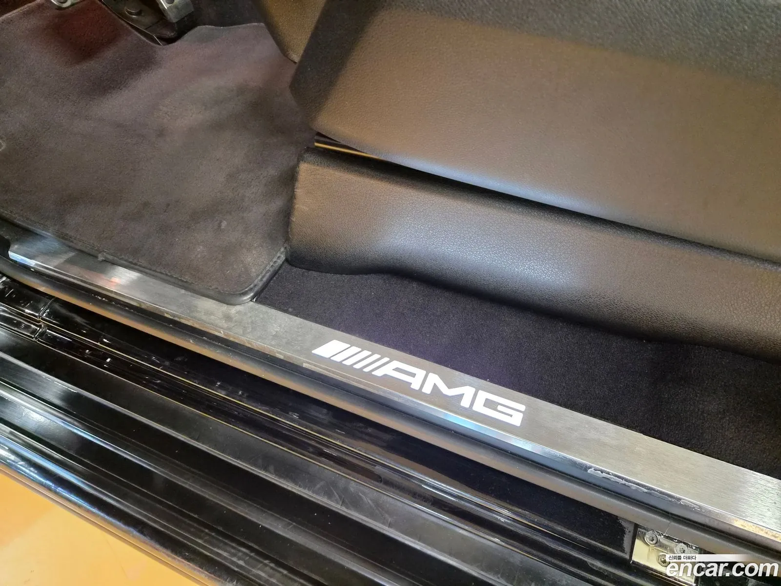 Mercedes-Benz G-Class W463 2012 — 14