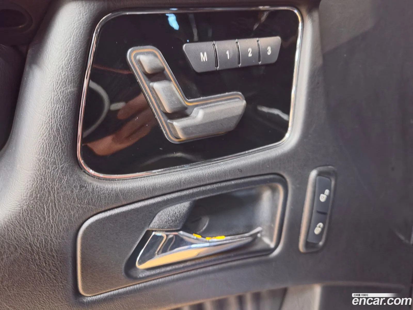 Mercedes-Benz G-Class W463 2012 — 15