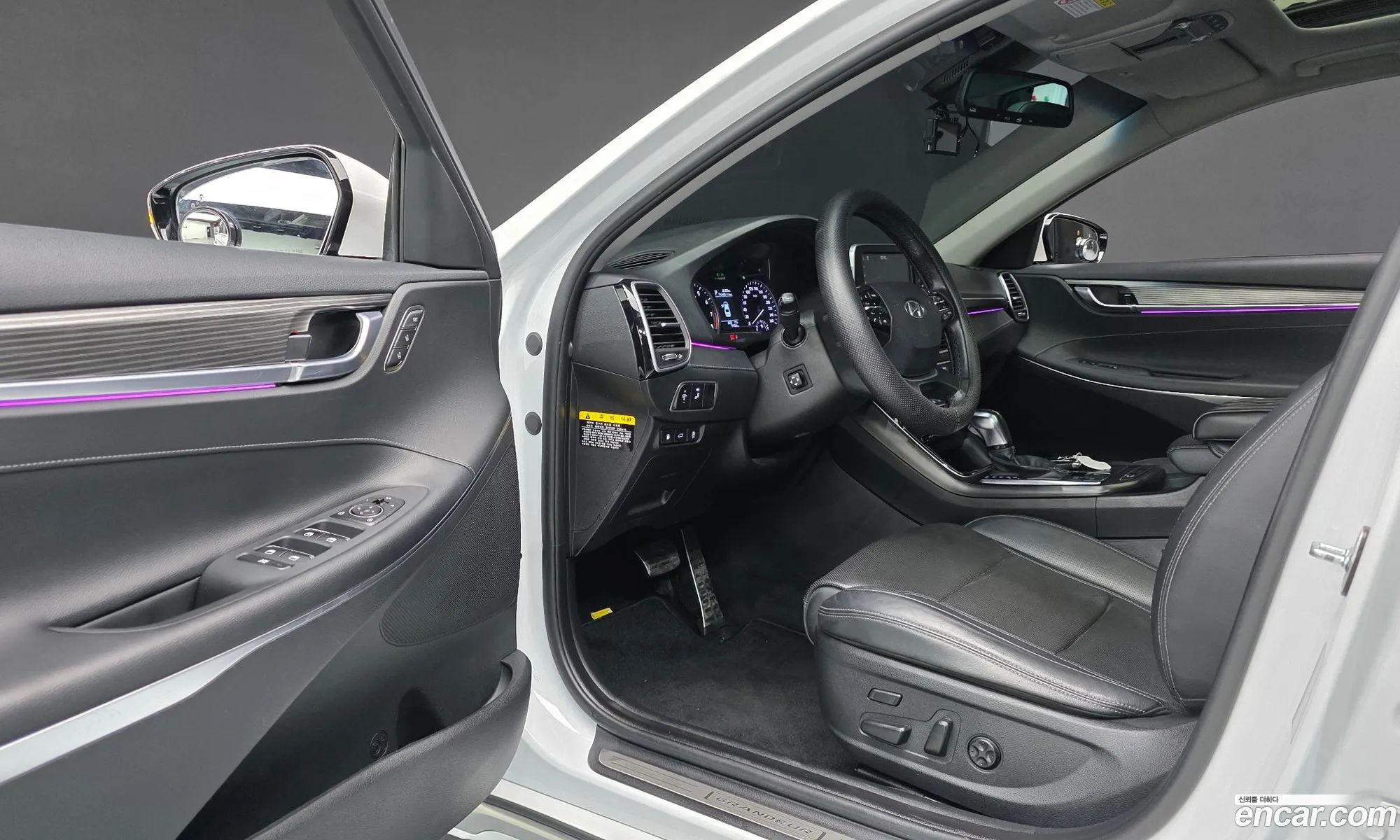 Hyundai Grandeur IG 2016 — 17
