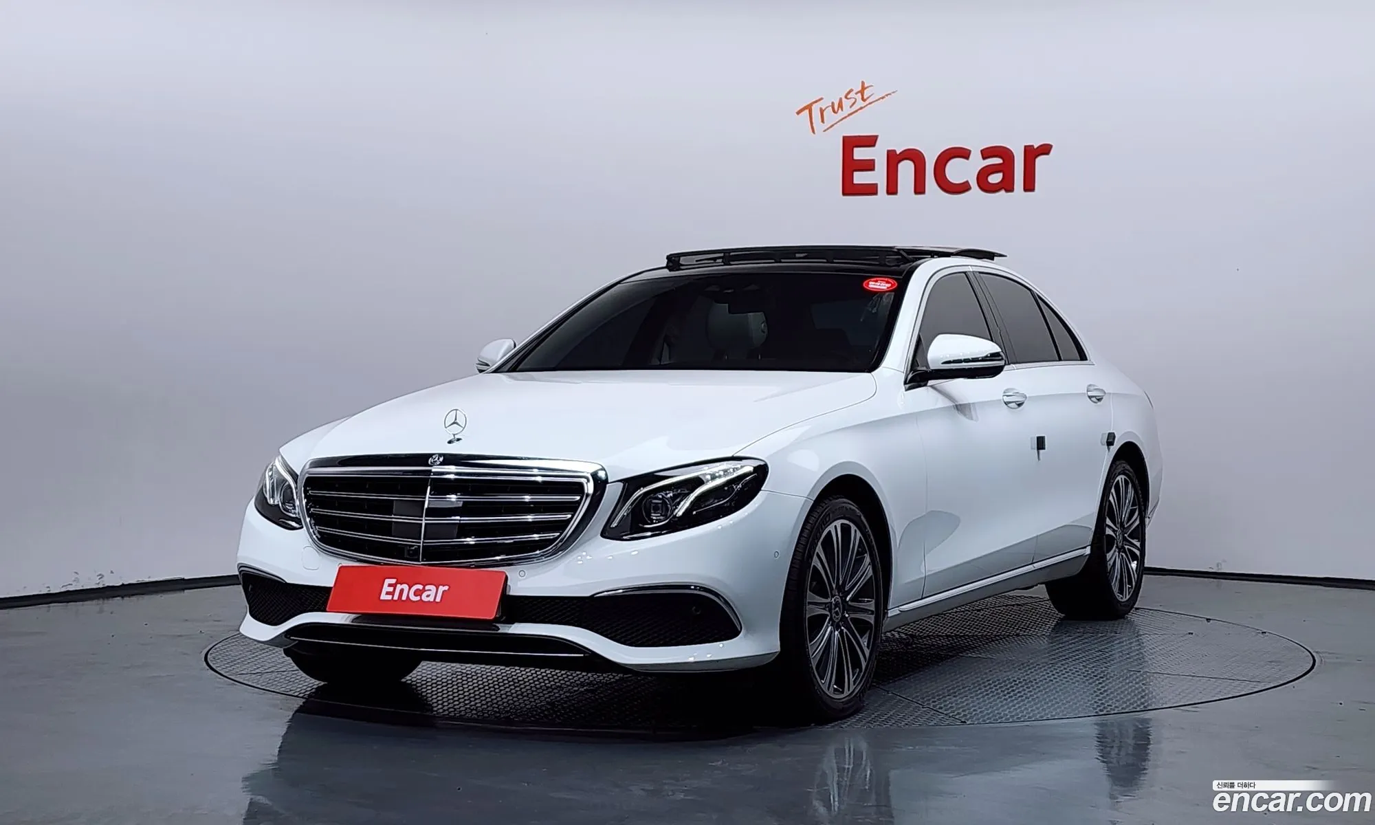 Mercedes-Benz E-Class W213 2017 WDDZF6GB0HA276402 — 9