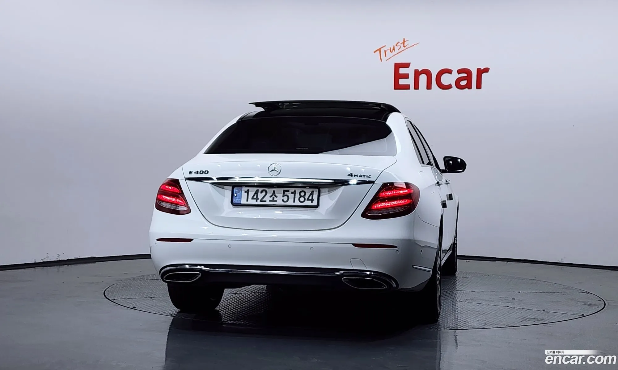 Mercedes-Benz E-Class W213 2017 WDDZF6GB0HA276402 — 12