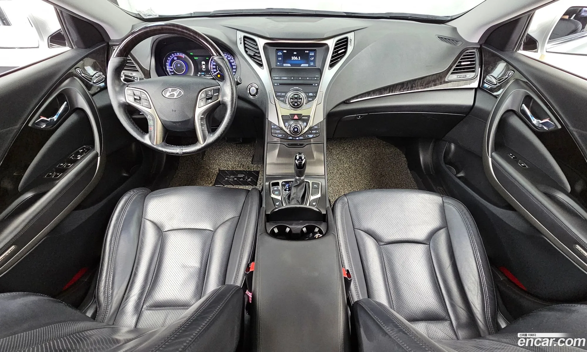 Hyundai Grandeur HG Hybrid 2014 — 10