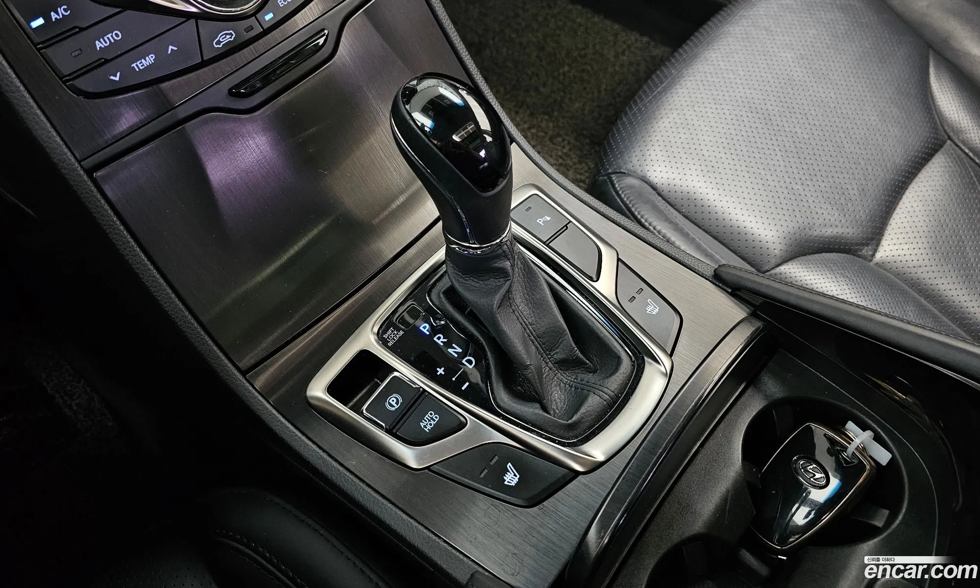 Hyundai Grandeur HG Hybrid 2014 — 6