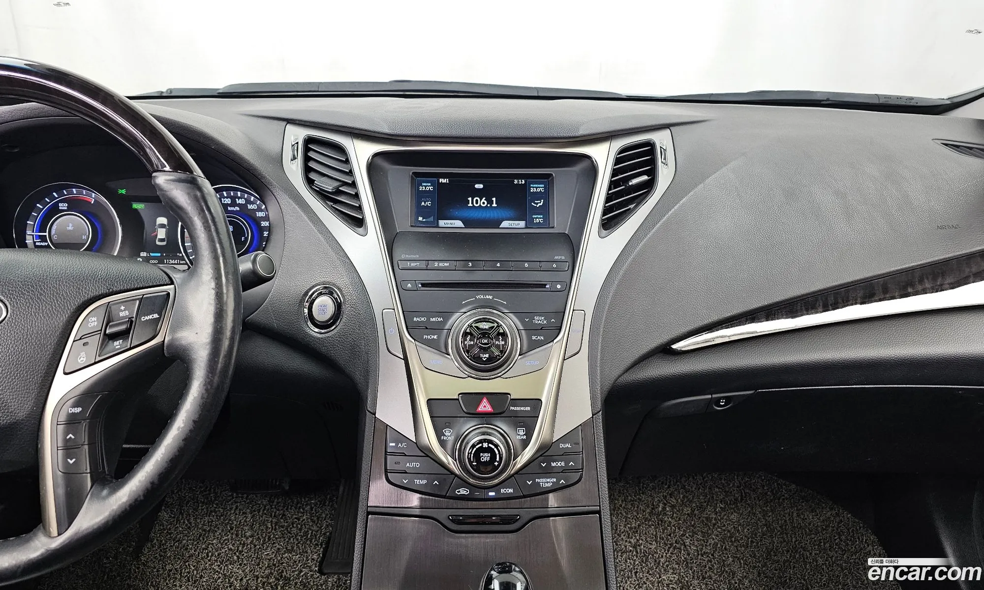 Hyundai Grandeur HG Hybrid 2014 — 18