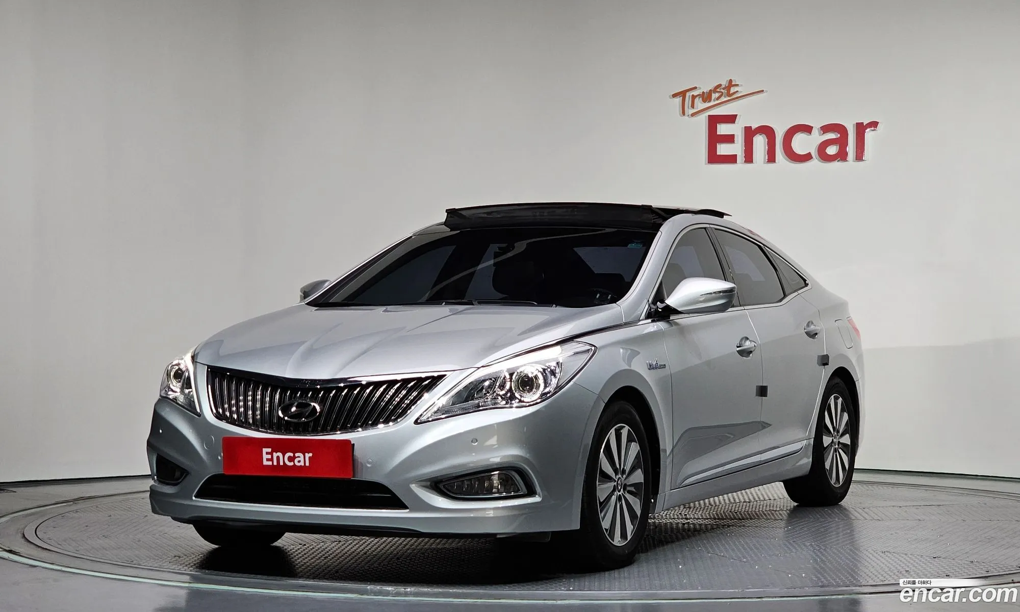 Hyundai Grandeur HG Hybrid 2014 — 11