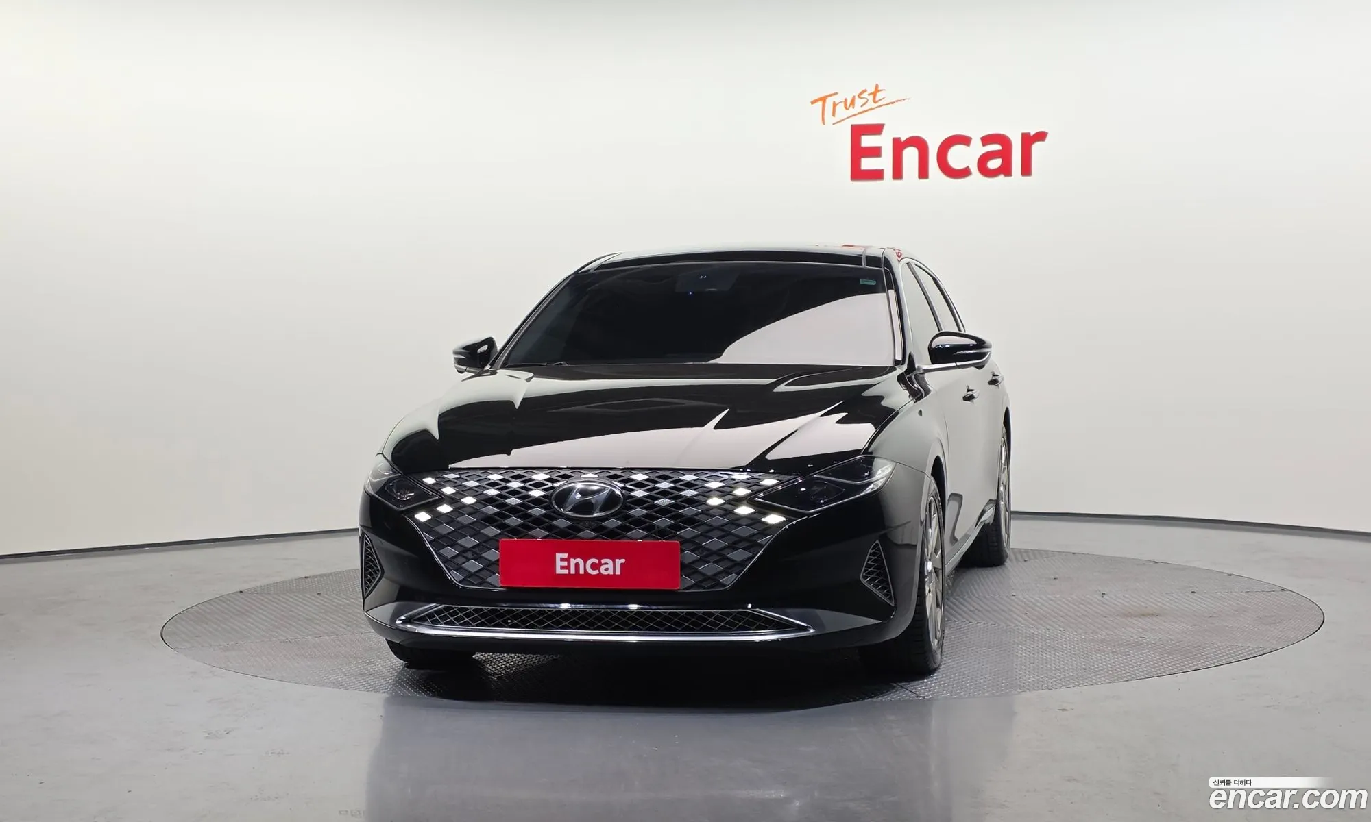 Hyundai Grandeur IG Hybrid 2020 — 3