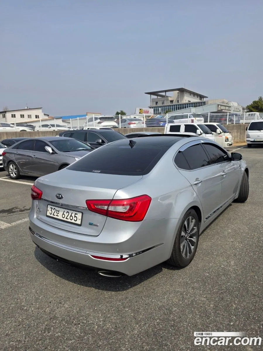 Kia K7 Hybrid 2014 — 7