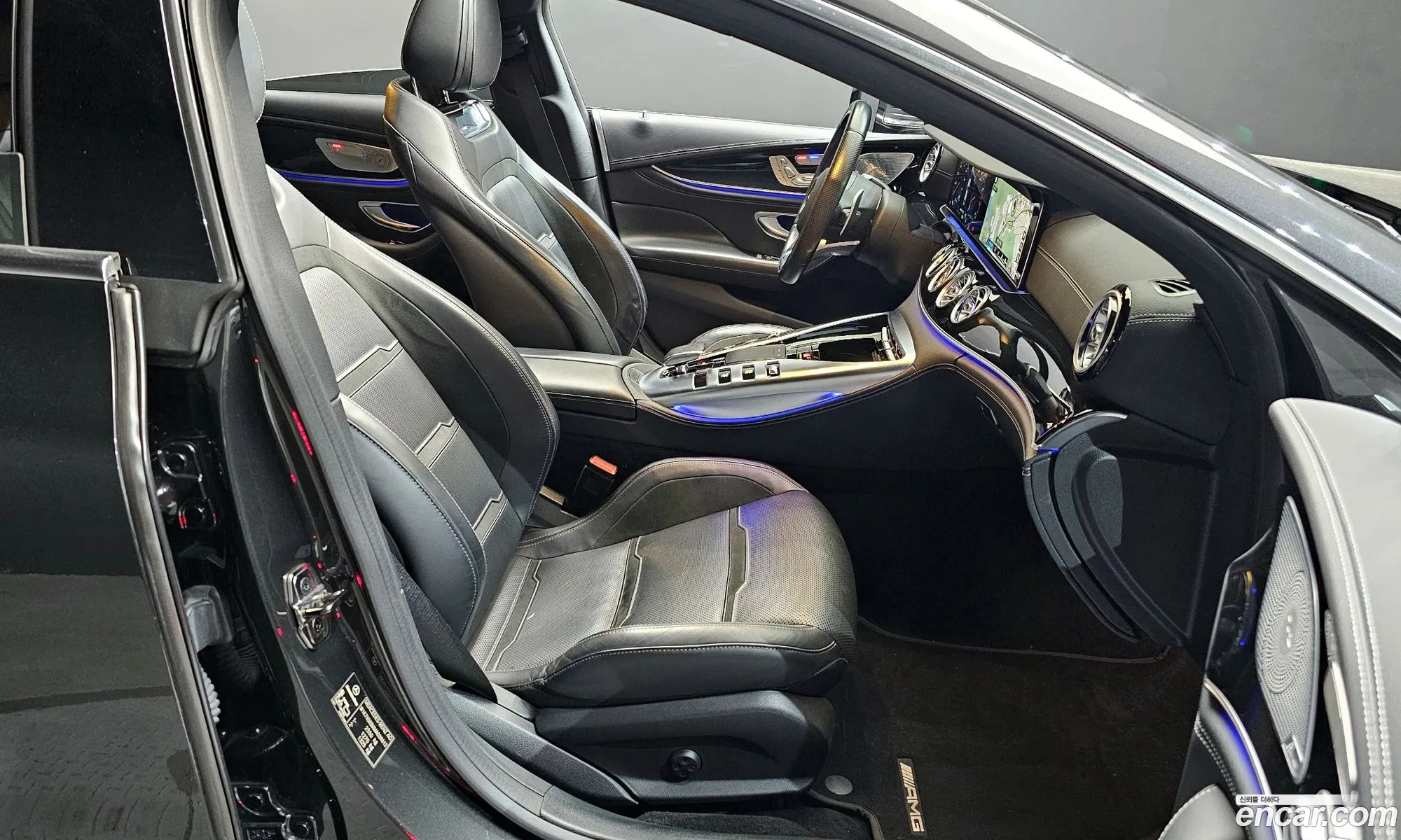 Mercedes-Benz AMG GT 2021 — 15