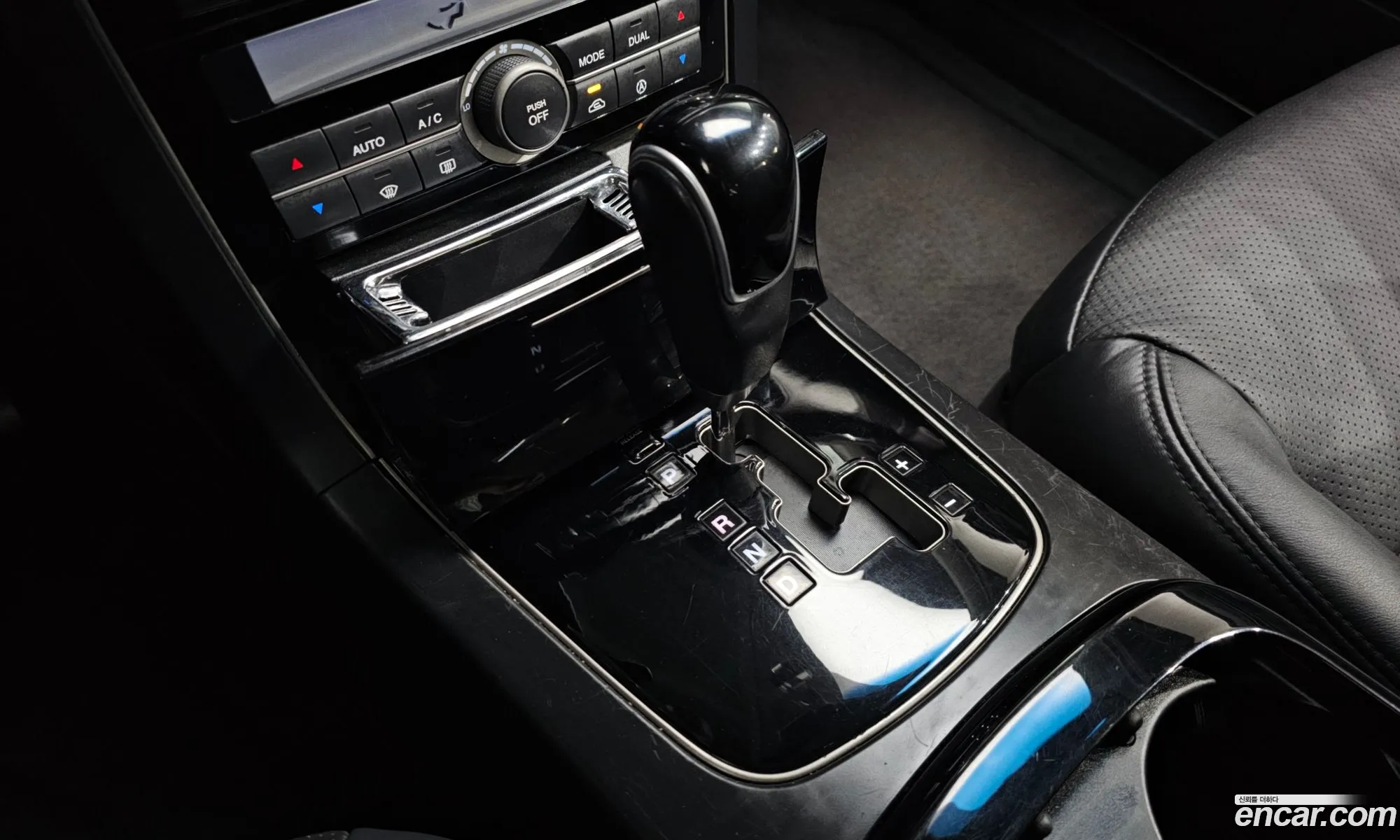 Kia Opirus Premium 2010 — 10