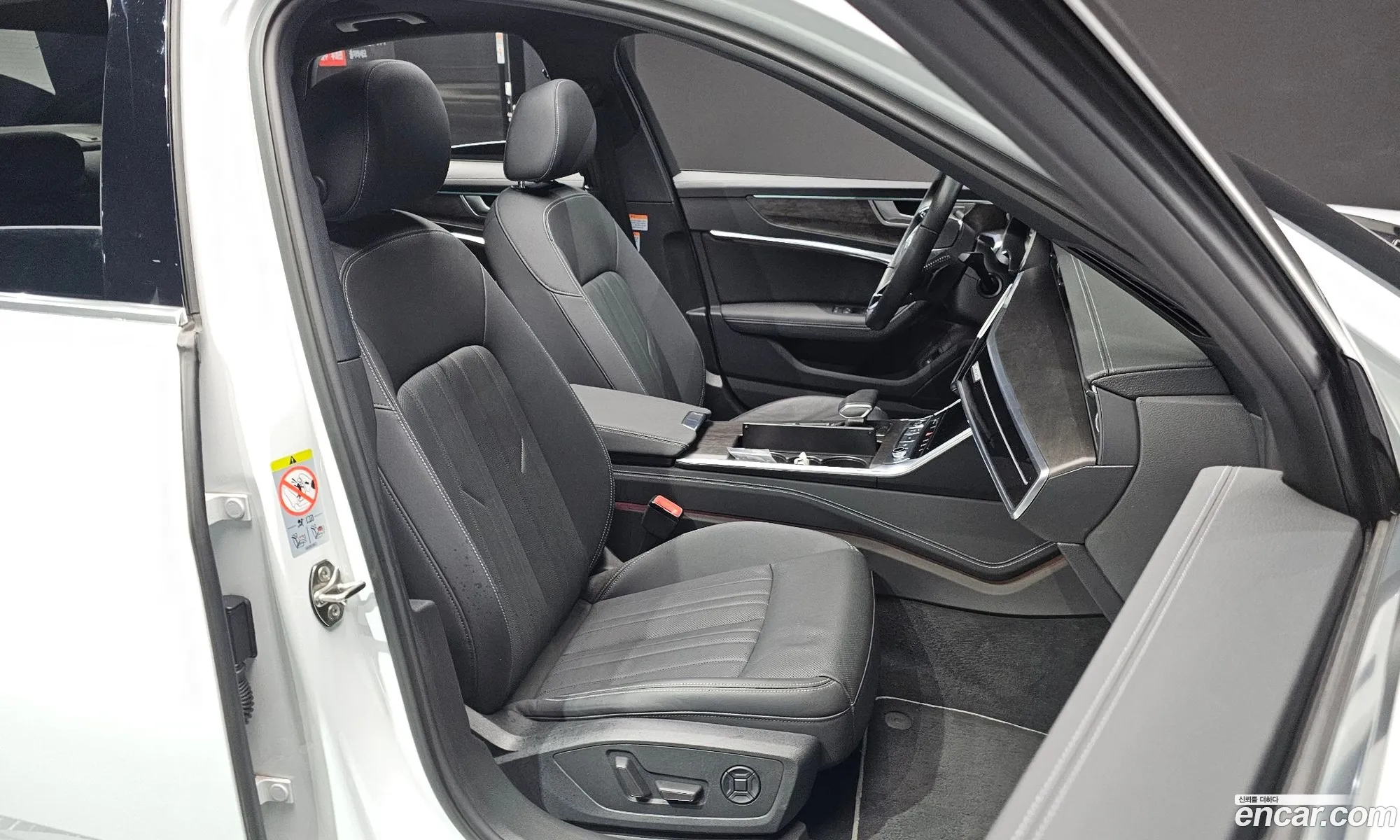 Audi A6 2021 WAUZZZF27MN005809 — 6
