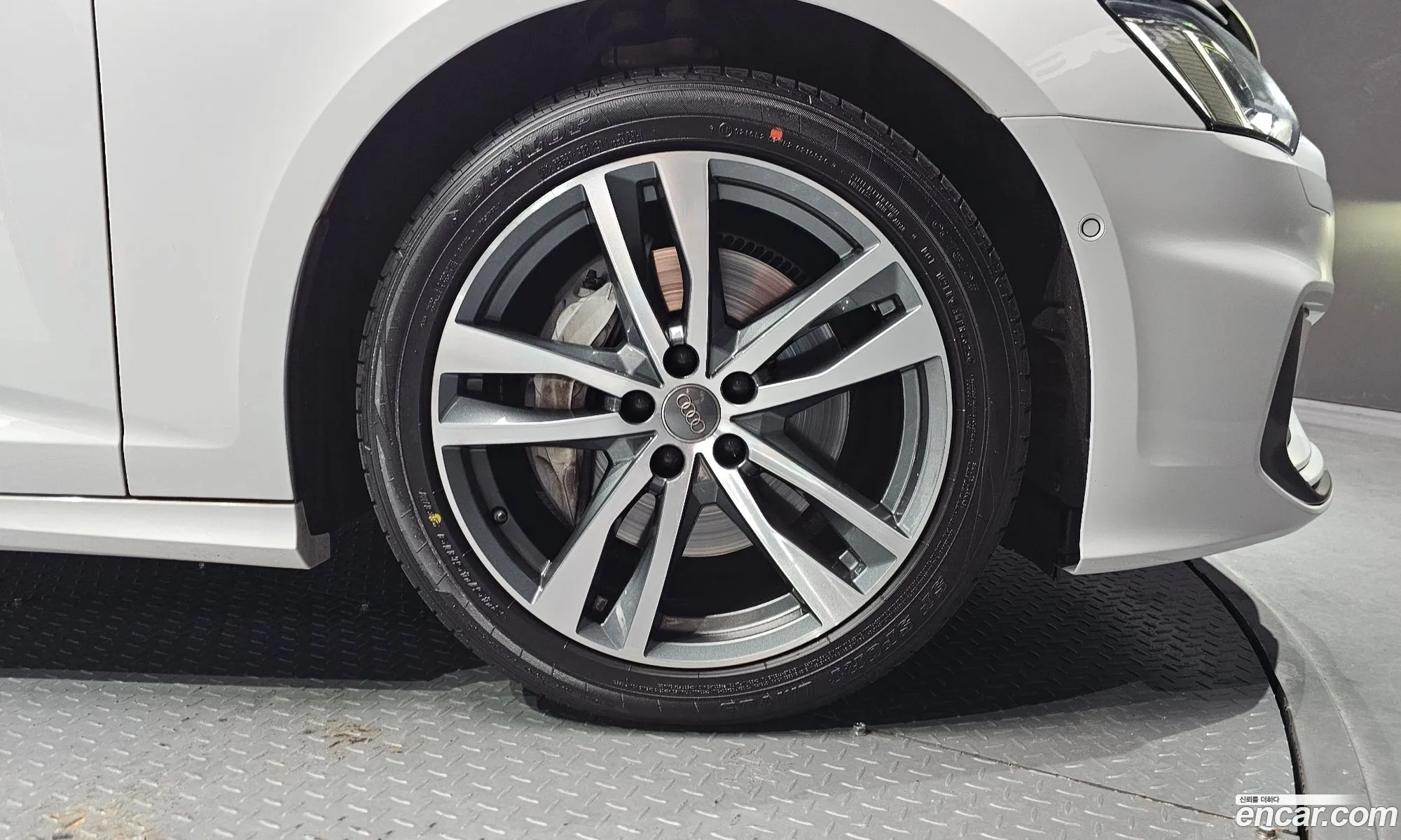 Audi A6 2021 WAUZZZF27MN005809 — 5