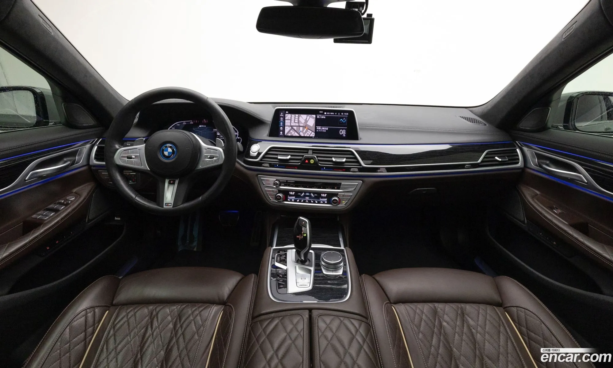 BMW 7 Series 2021 — 18