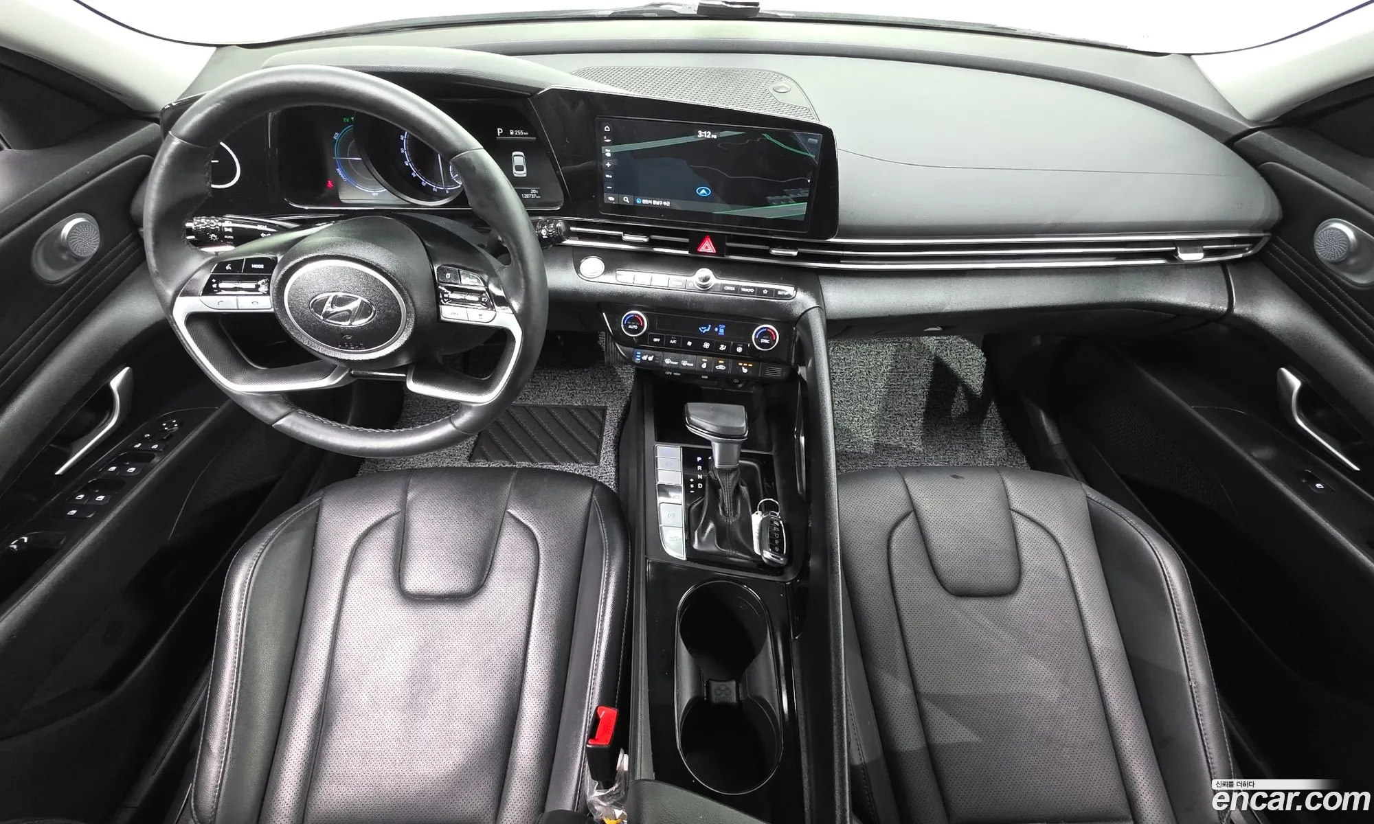 Hyundai Elantra Hybrid 2022 — 3