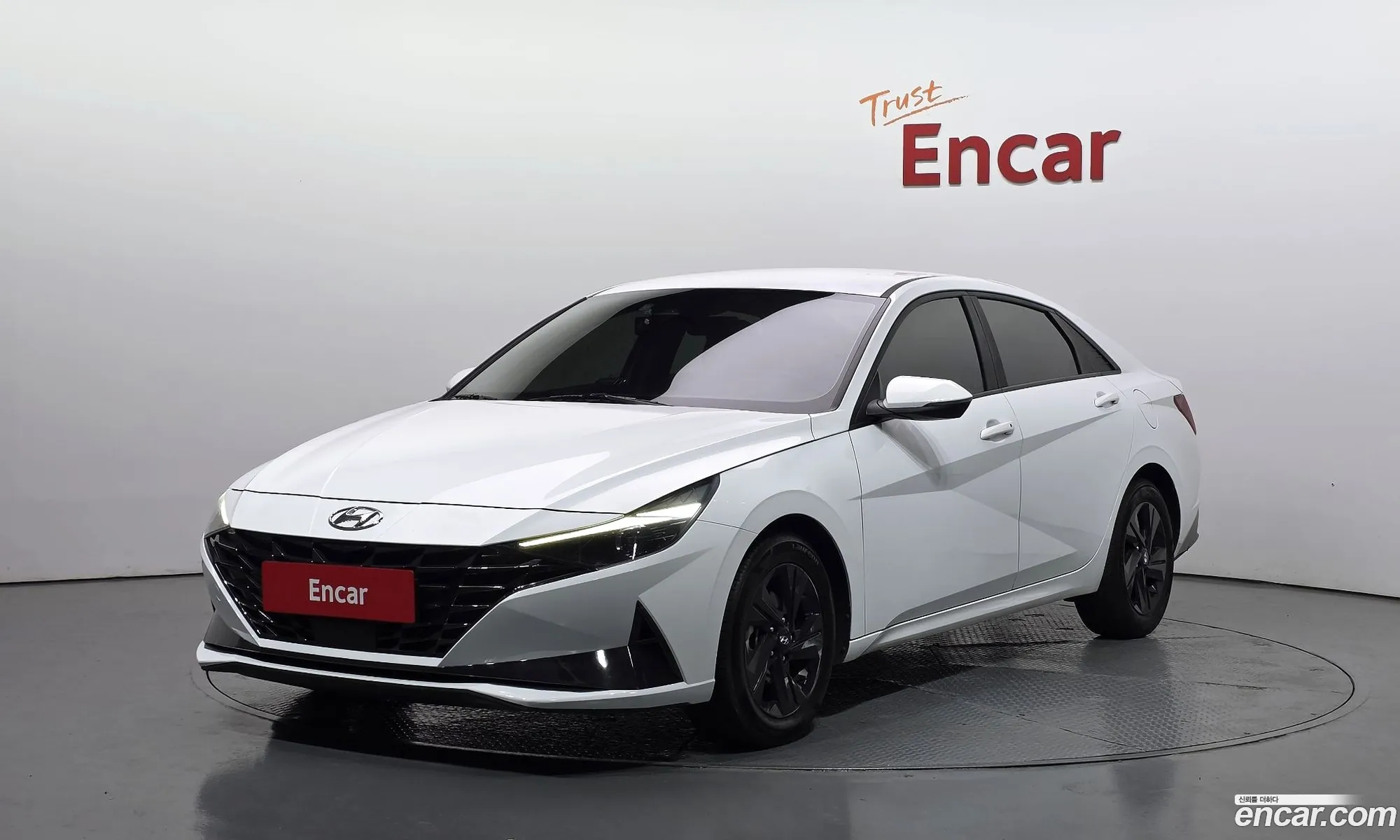 Hyundai Elantra Hybrid 2022 — 2