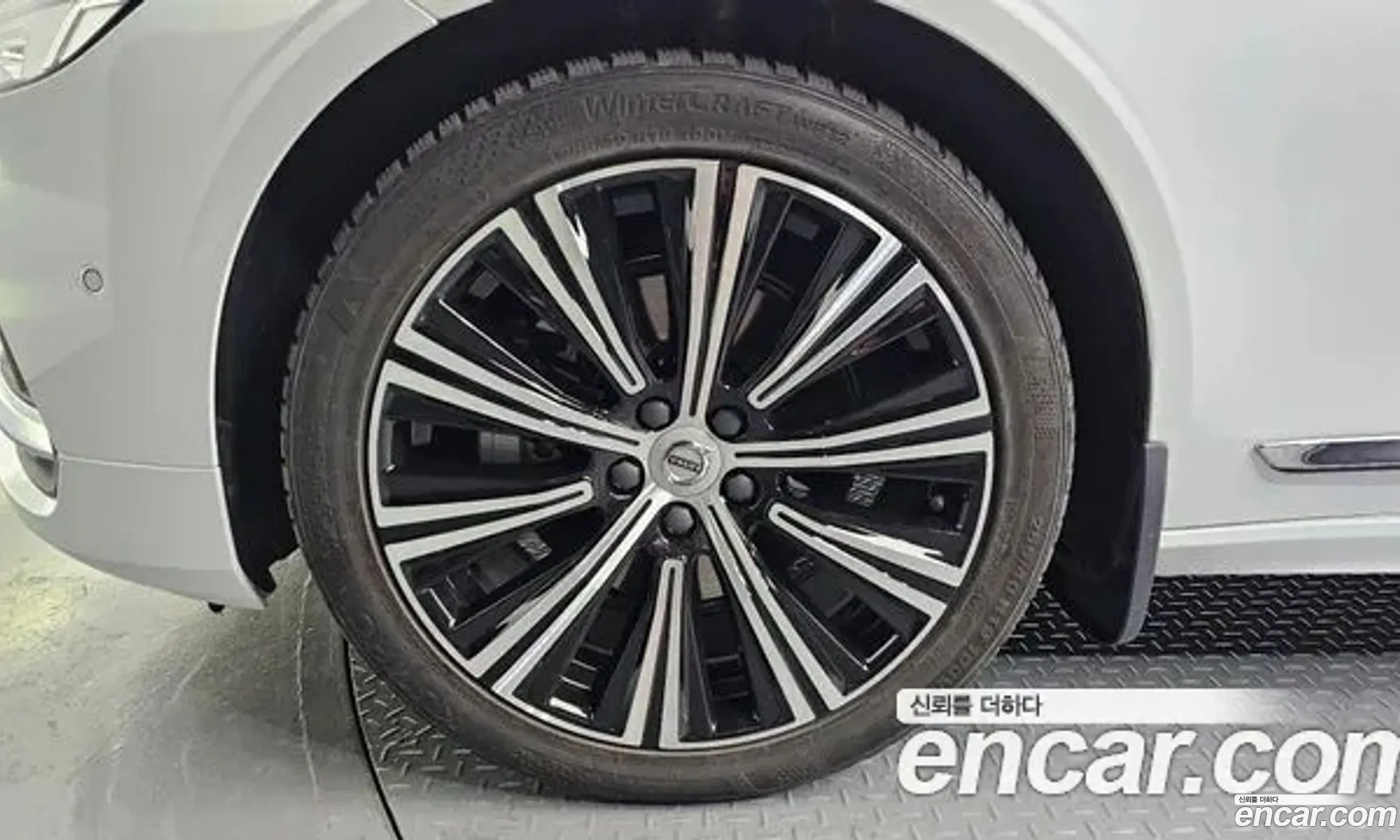 Volvo S90 2023 LVYPTL123PP335514 — 5