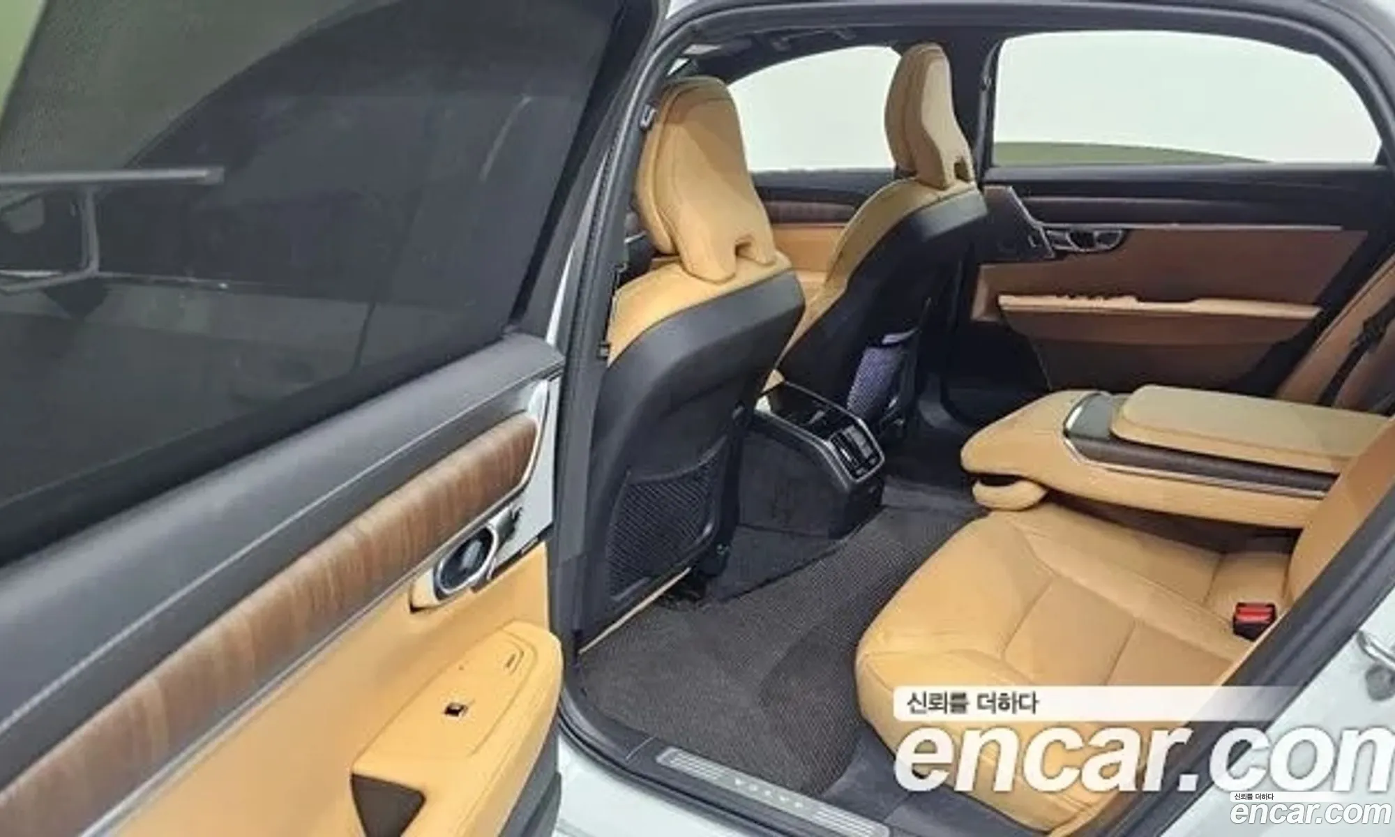 Volvo S90 2023 LVYPTL123PP335514 — 9