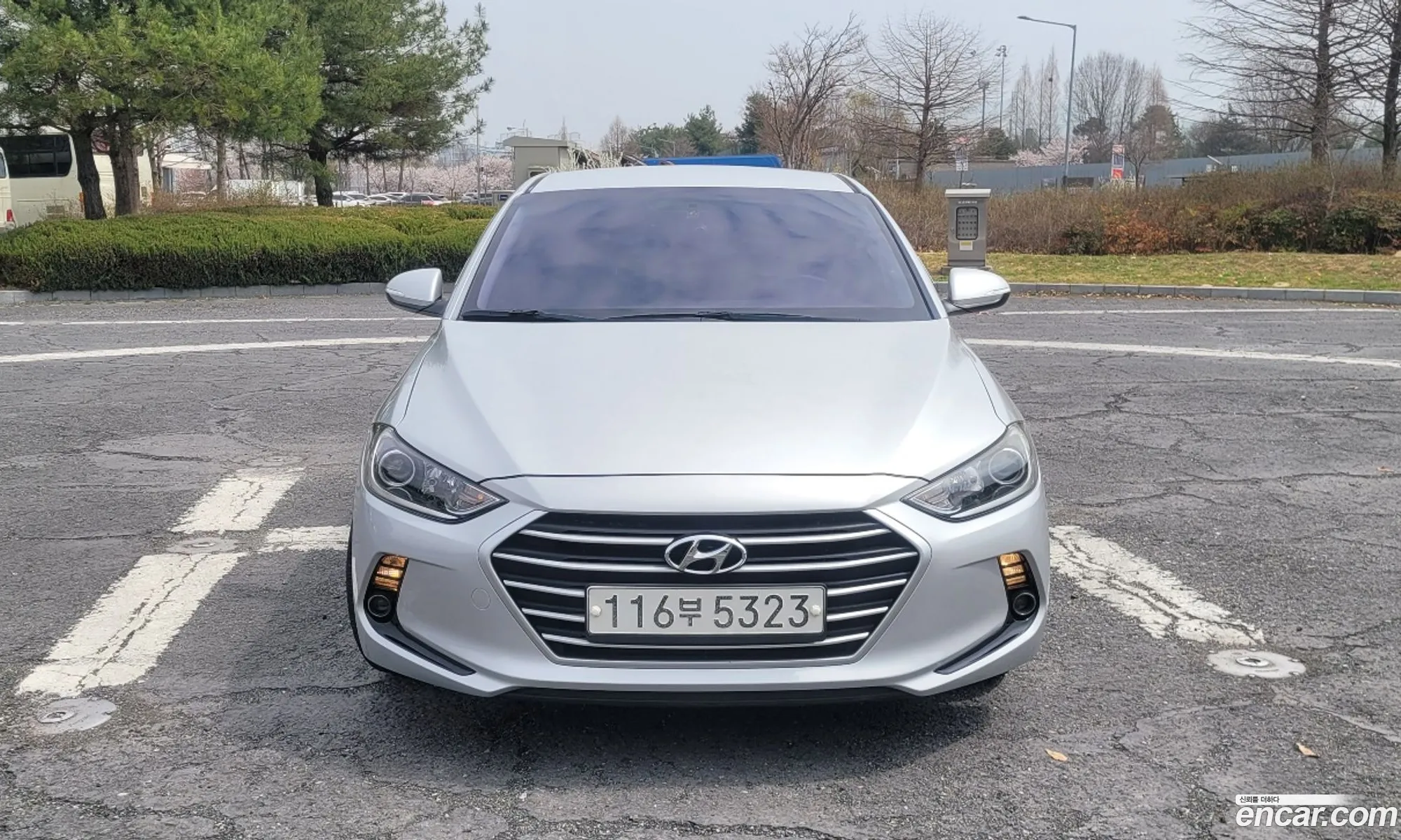 Hyundai Elantra AD 2018 — 13