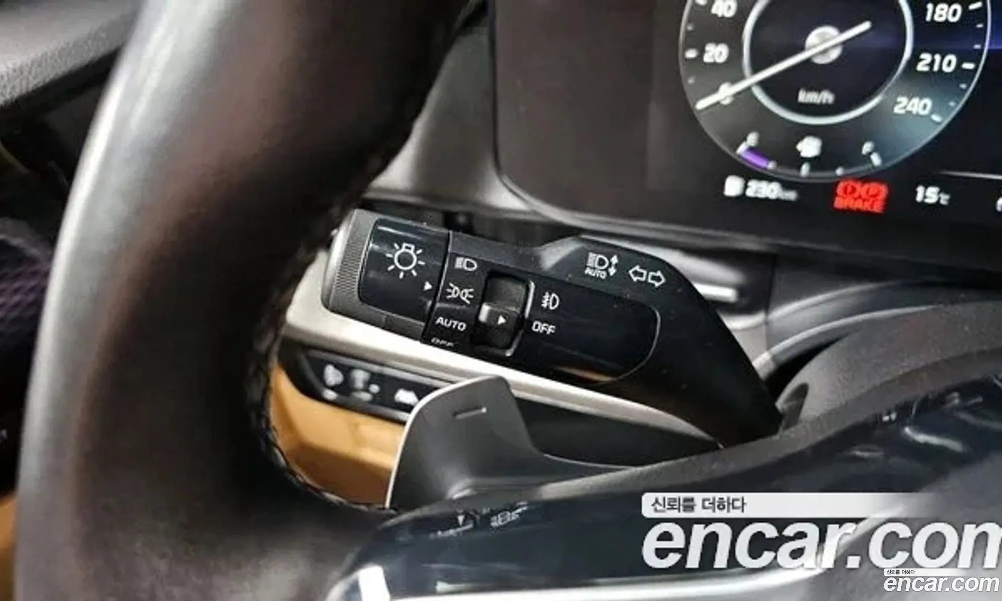 Kia Carnival 2021 — 17