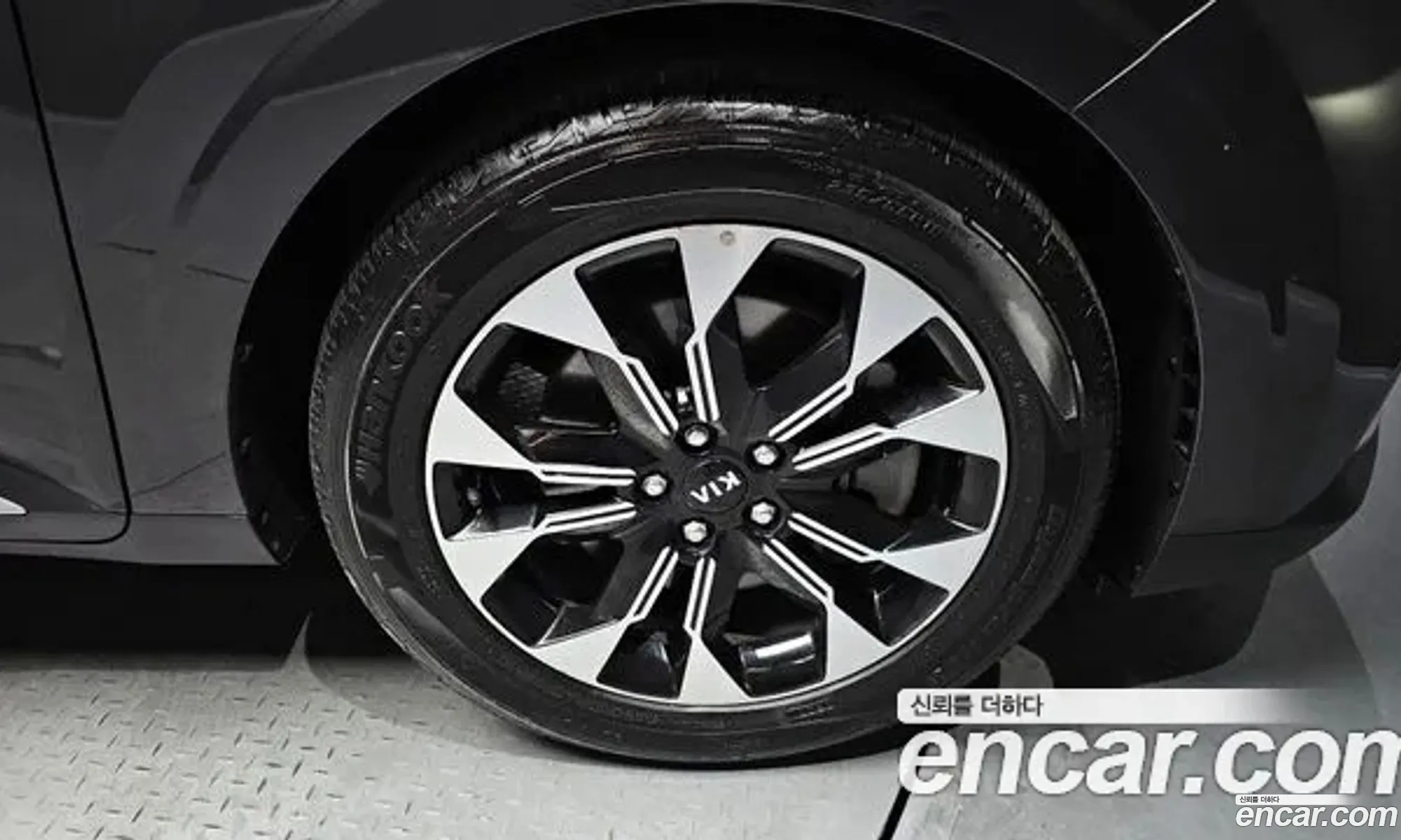 Kia Carnival 2021 — 9