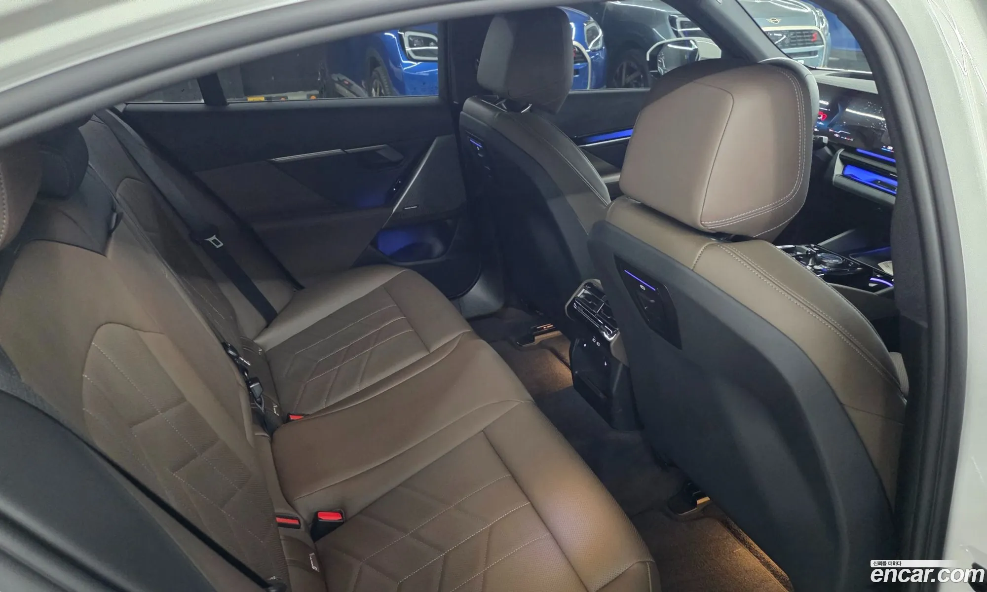 BMW 5 Series 2025 — 8