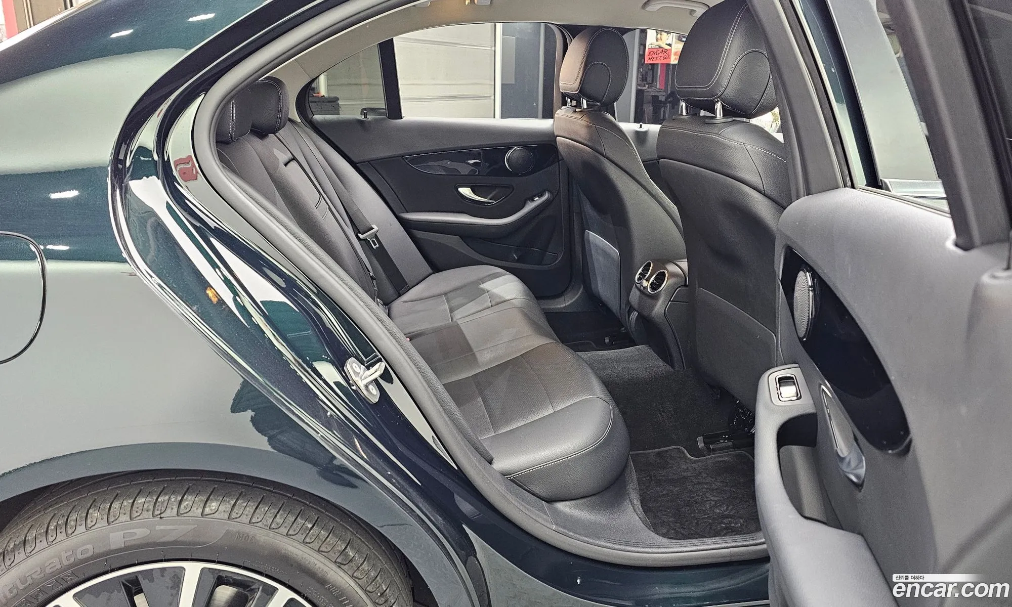Mercedes-Benz C-Class W205 2019 — 19