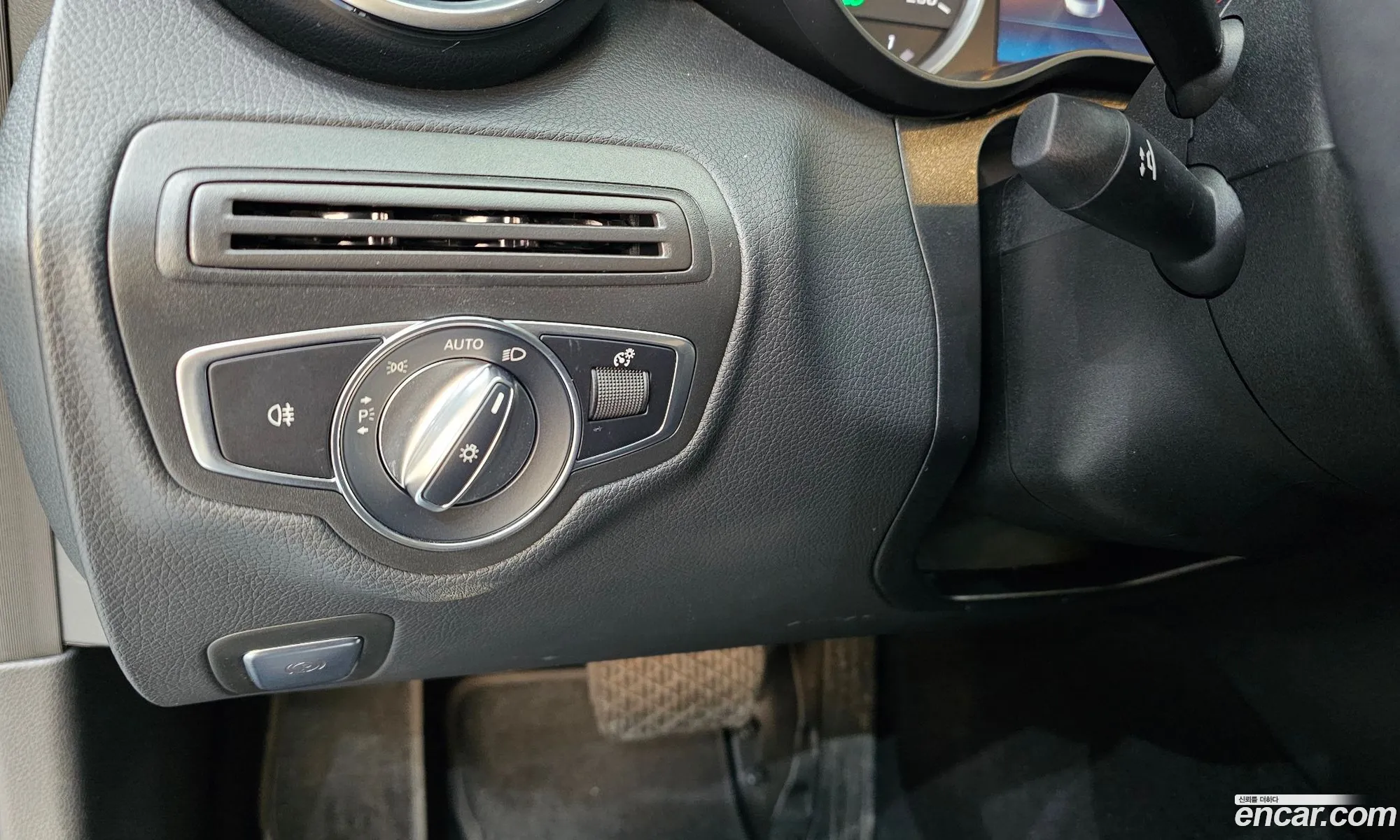 Mercedes-Benz C-Class W205 2019 — 9