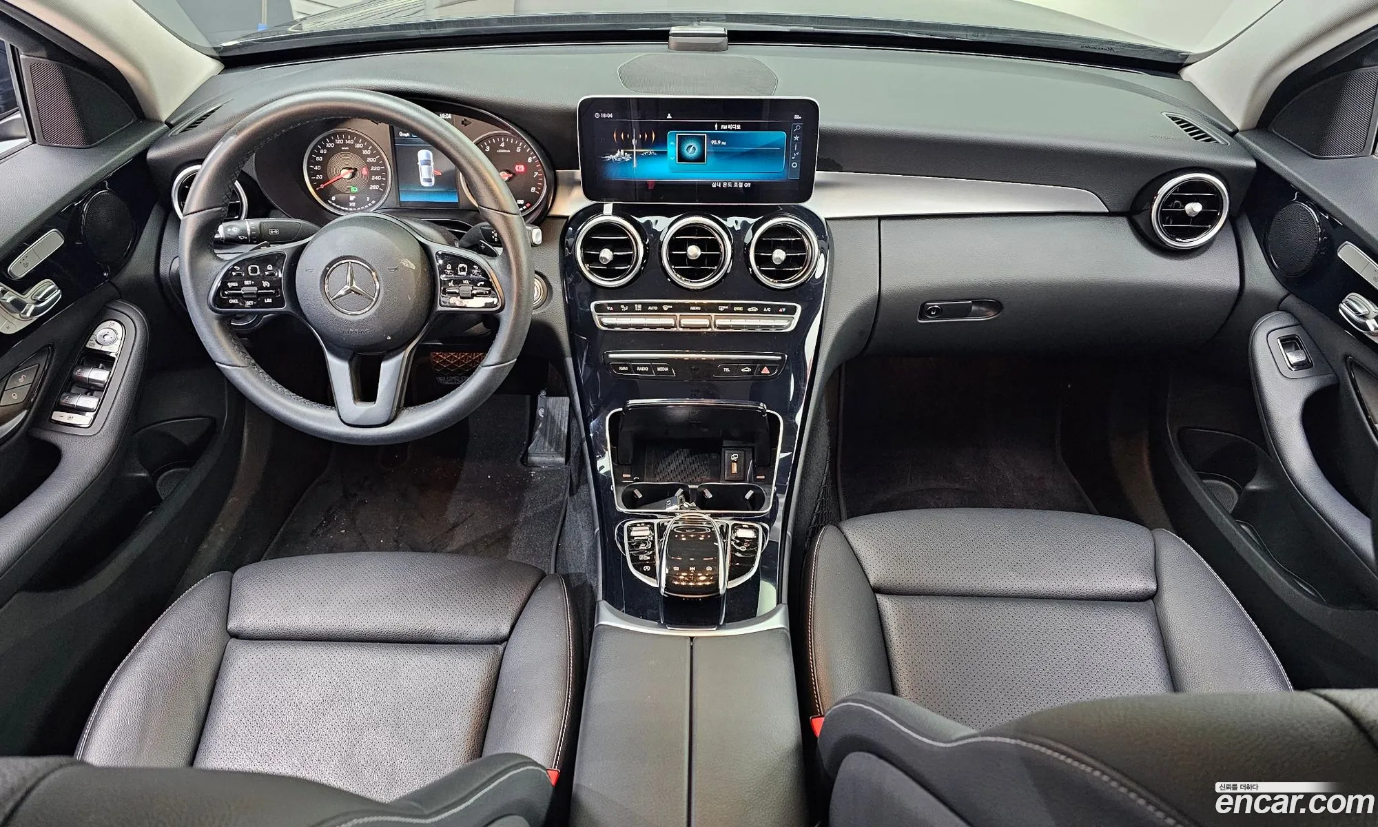 Mercedes-Benz C-Class W205 2019 — 18