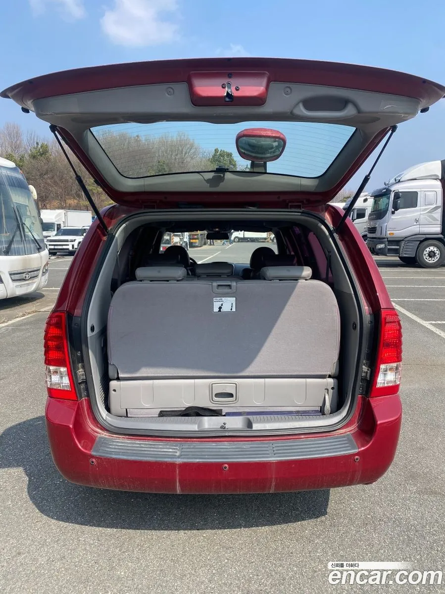 Kia Carnival R 2013 — 3