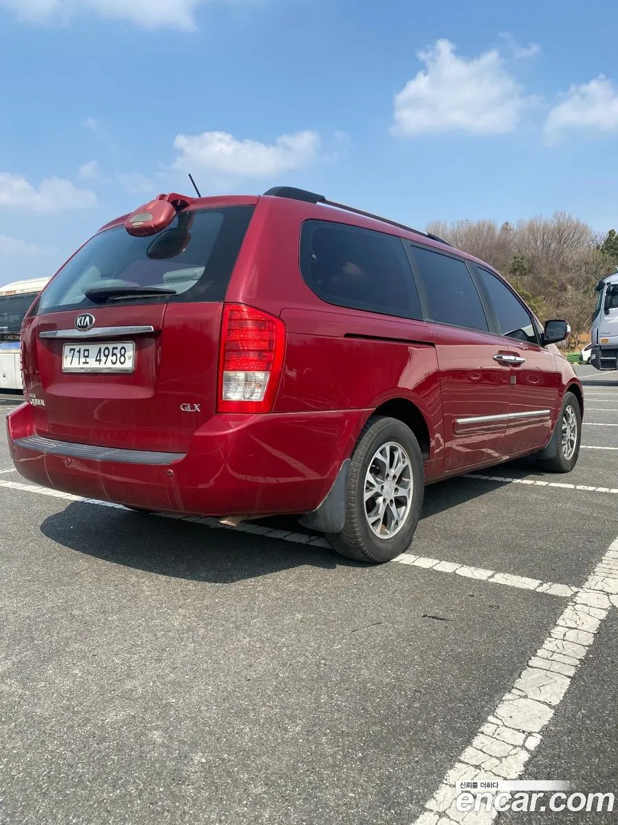 Kia Carnival R 2013 — 11