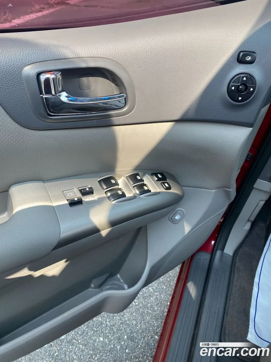 Kia Carnival R 2013 — 14