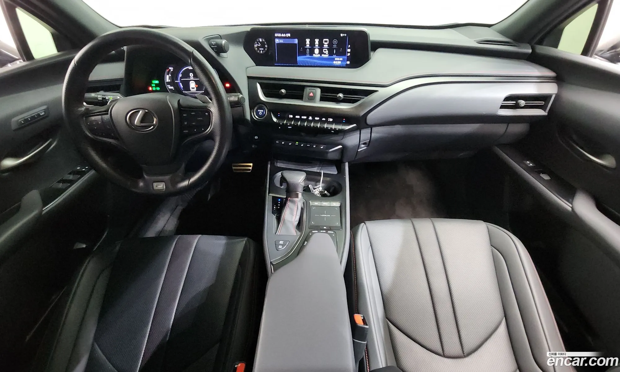 Lexus UX250h 2020 JTHR6JBH8L2065863 — 11
