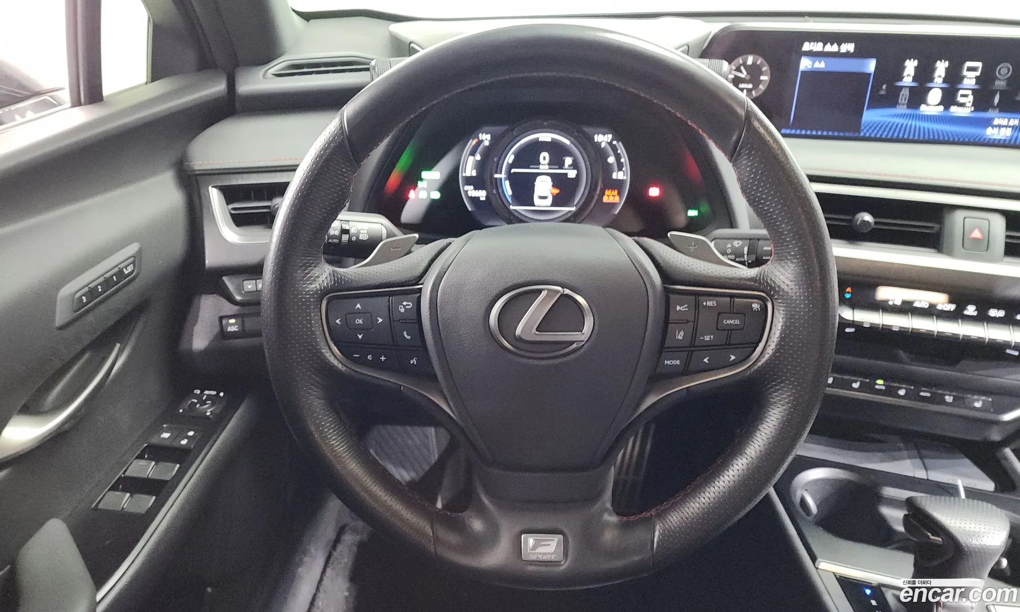 Lexus UX250h 2020 JTHR6JBH8L2065863 — 13