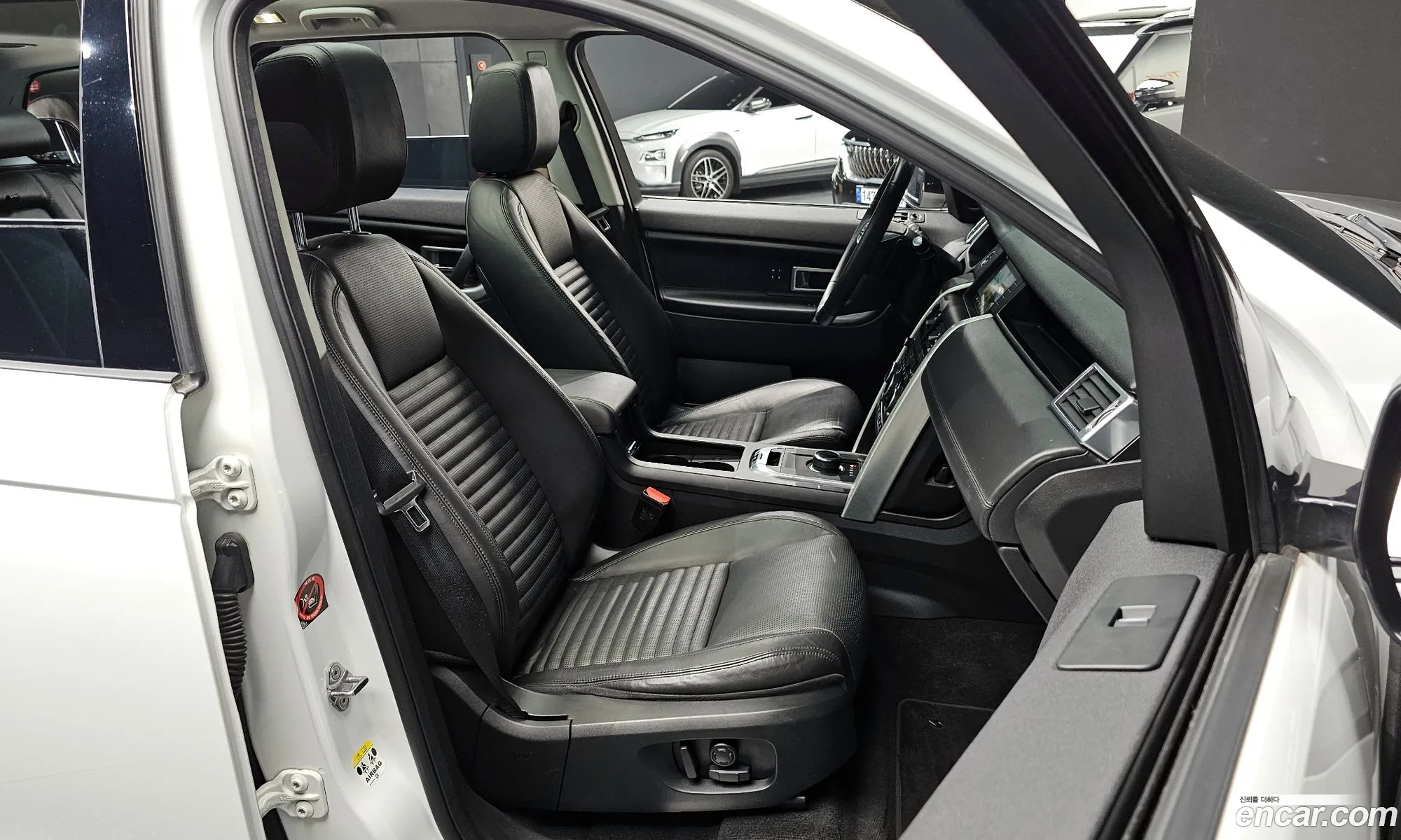 Land Rover Discovery Sport 2017 — 19