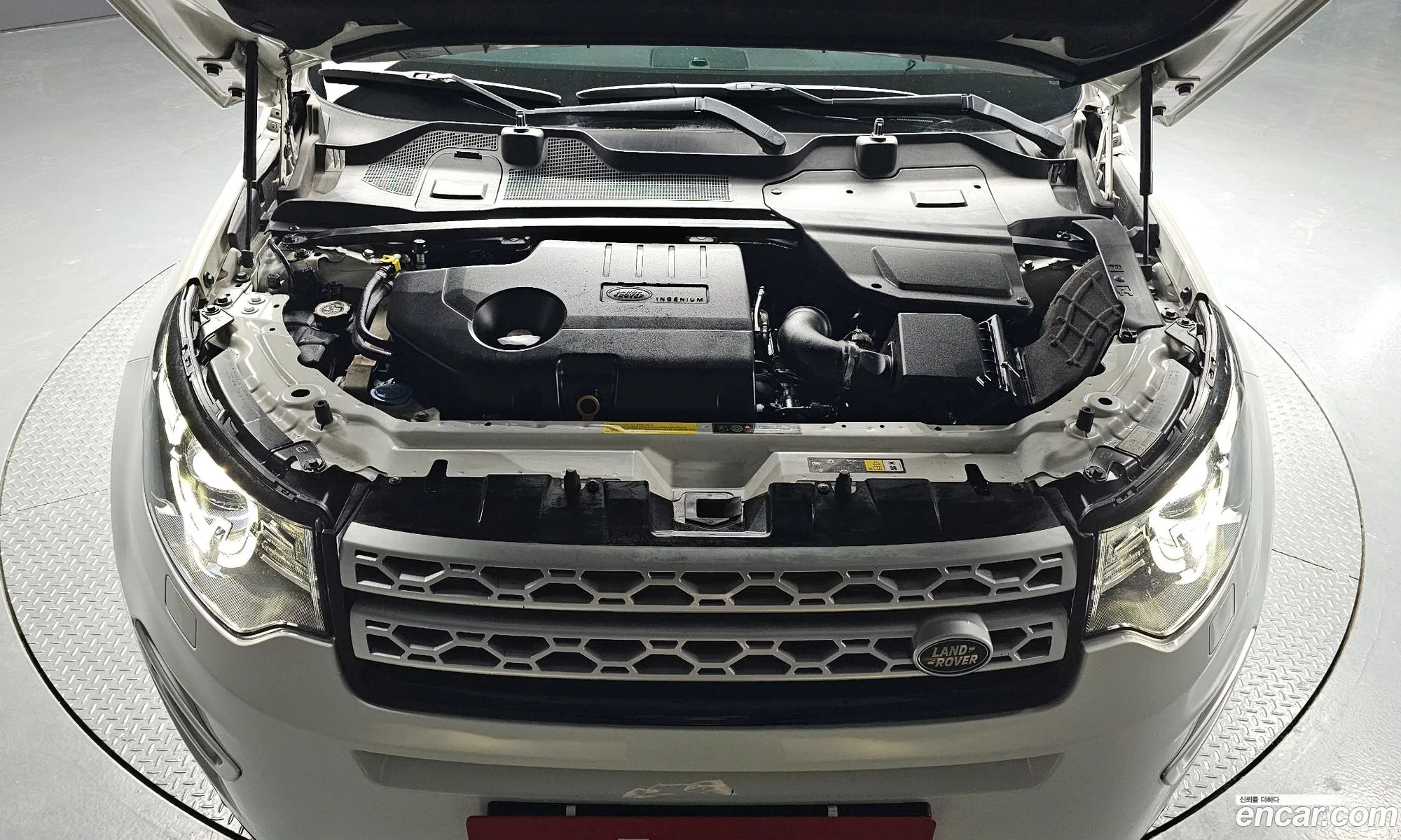 Land Rover Discovery Sport 2017 — 8