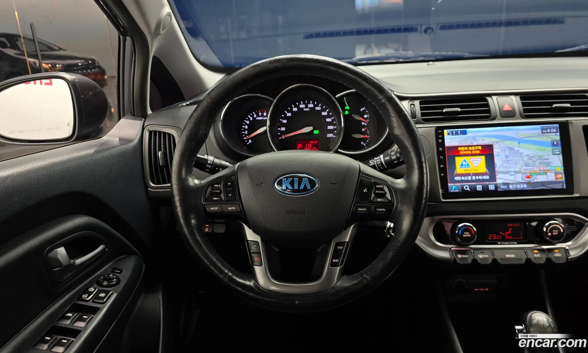 Kia Pride 2013 — 10
